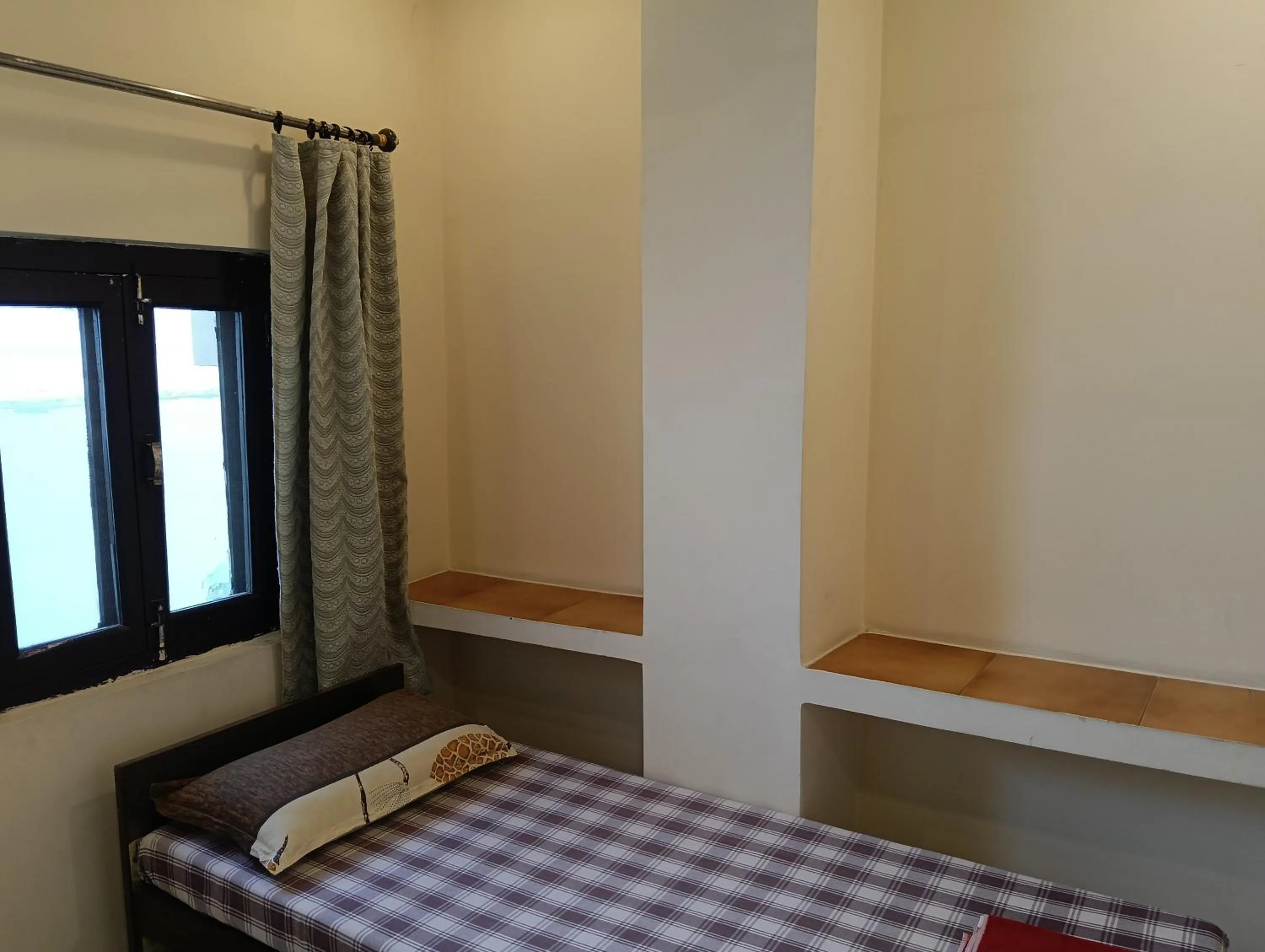 Bed in Scindhia Guest House