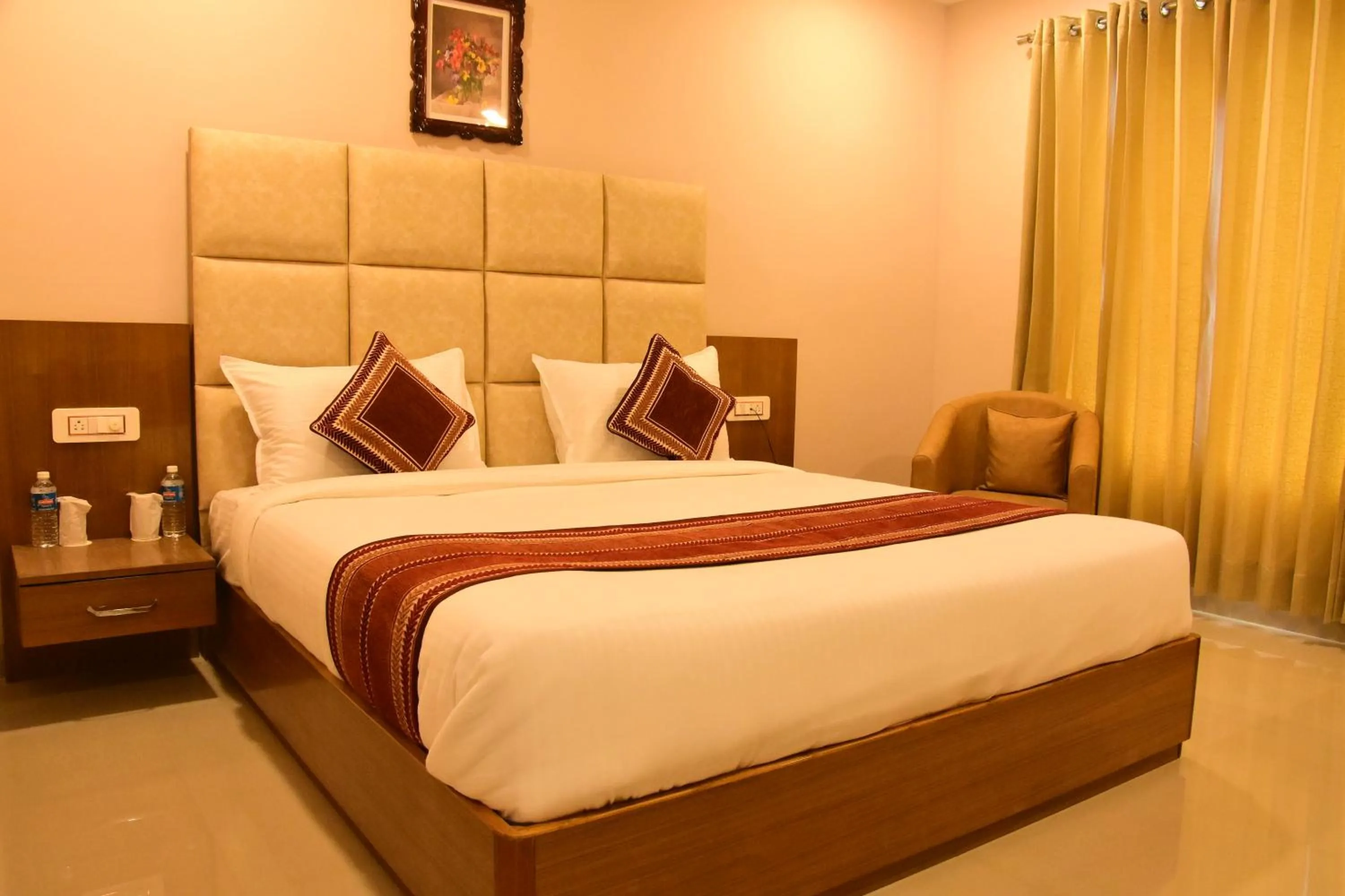 Deluxe Double Room in Rama Trident, Katra