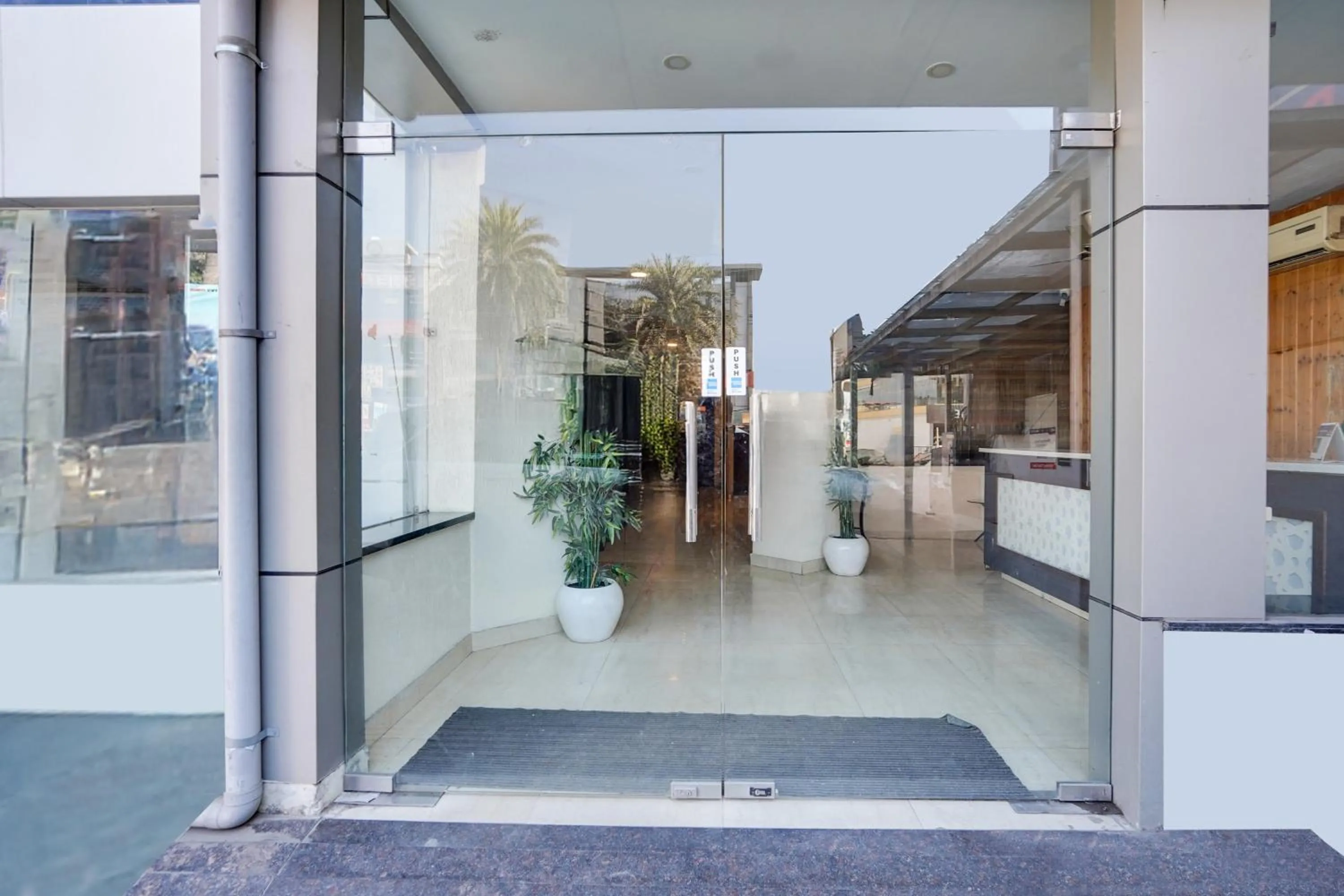 Facade/entrance in Townhouse Oak Silver City Chowk Formerly HW Residency