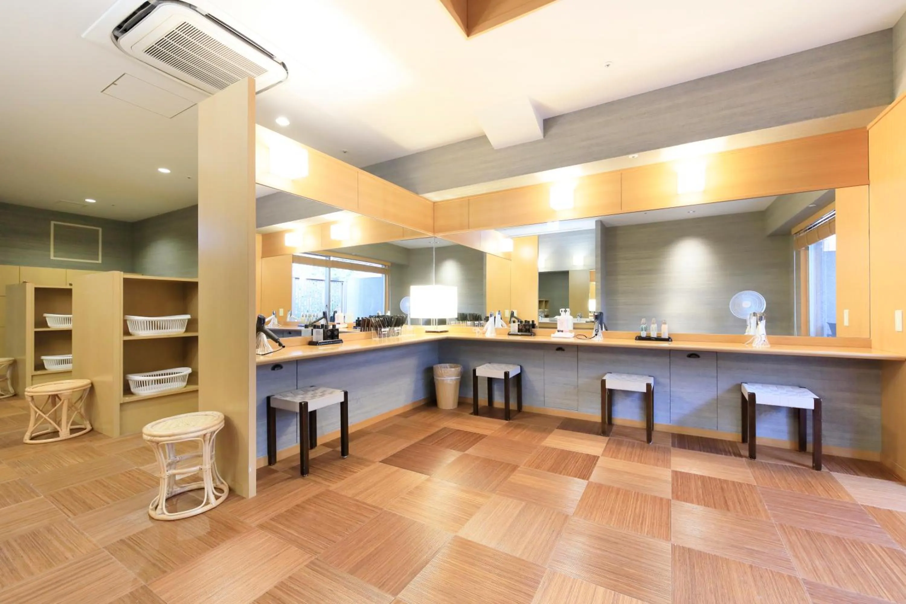 Public Bath in Hakone Hisui