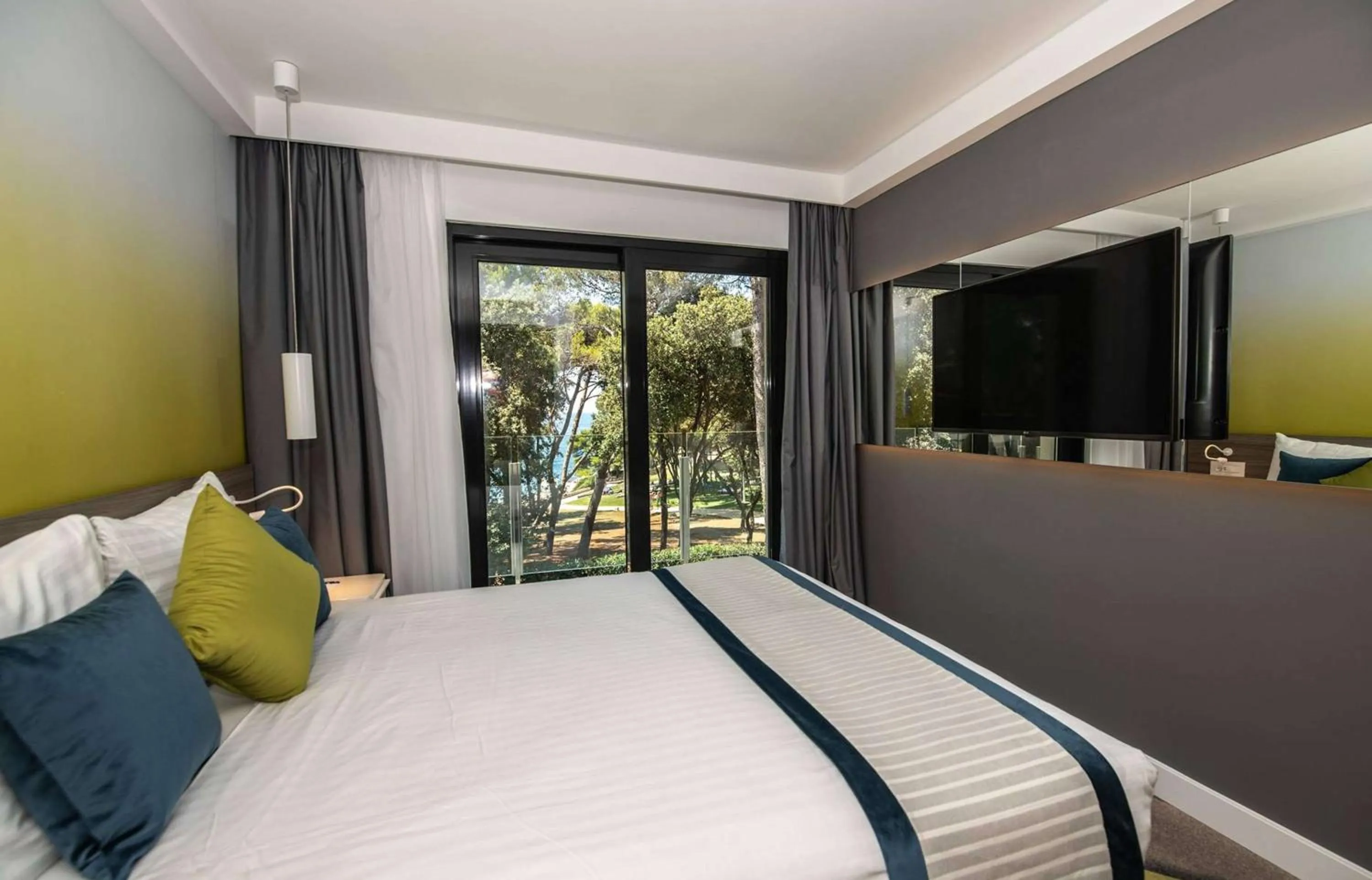 Bedroom, Bed in Park Plaza Arena Pula