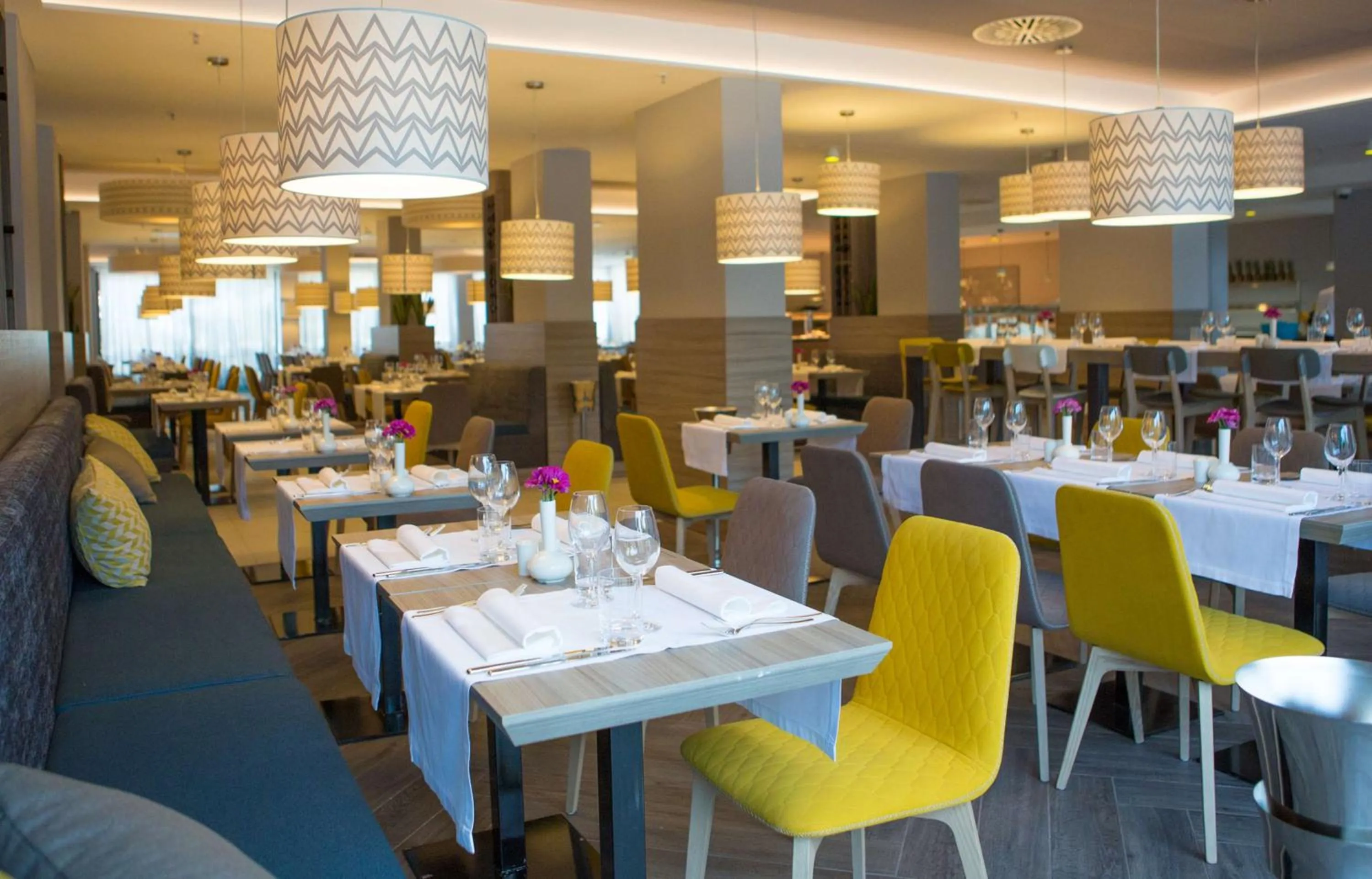 Restaurant/places to eat in Park Plaza Arena Pula