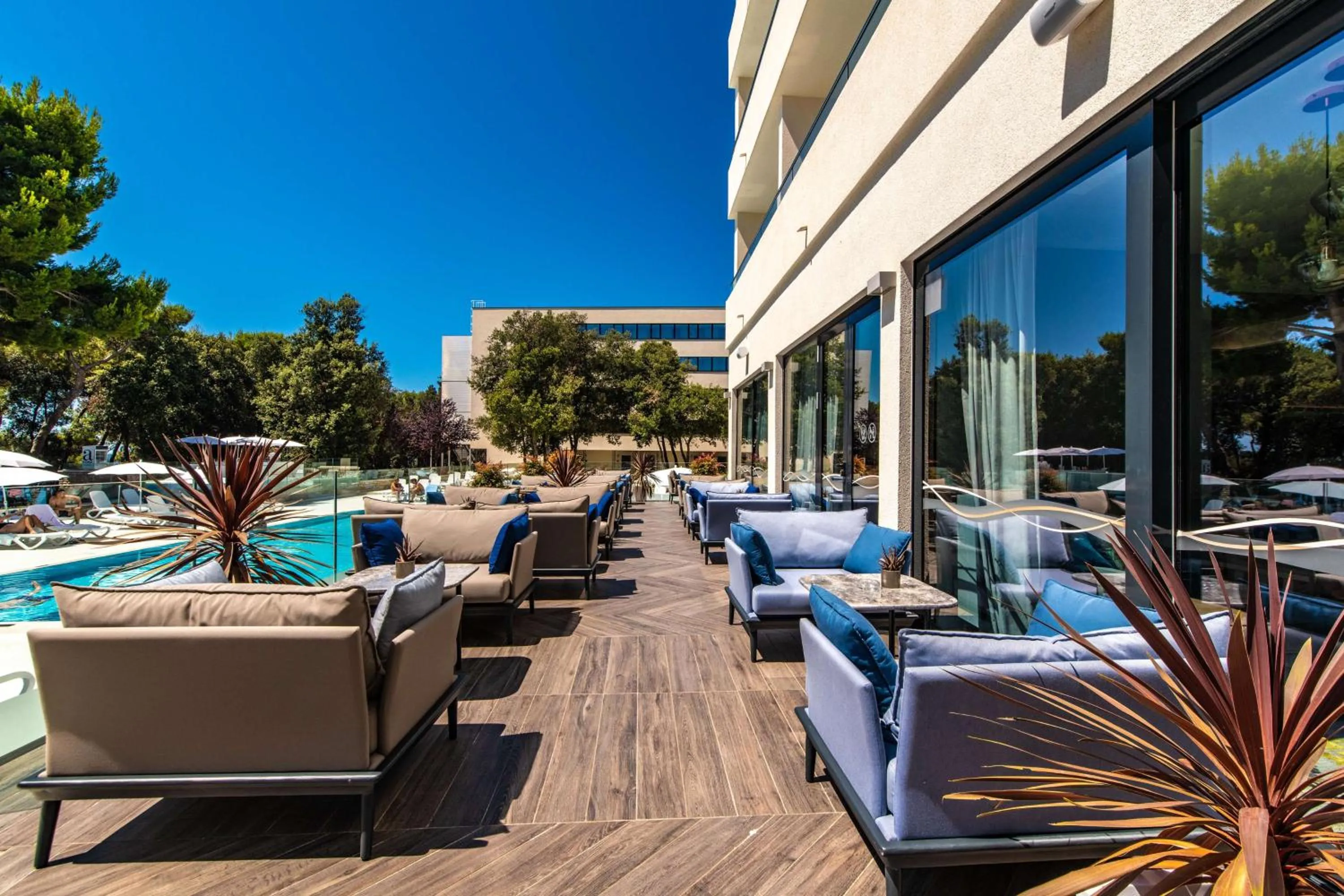 Lounge or bar in Park Plaza Arena Pula