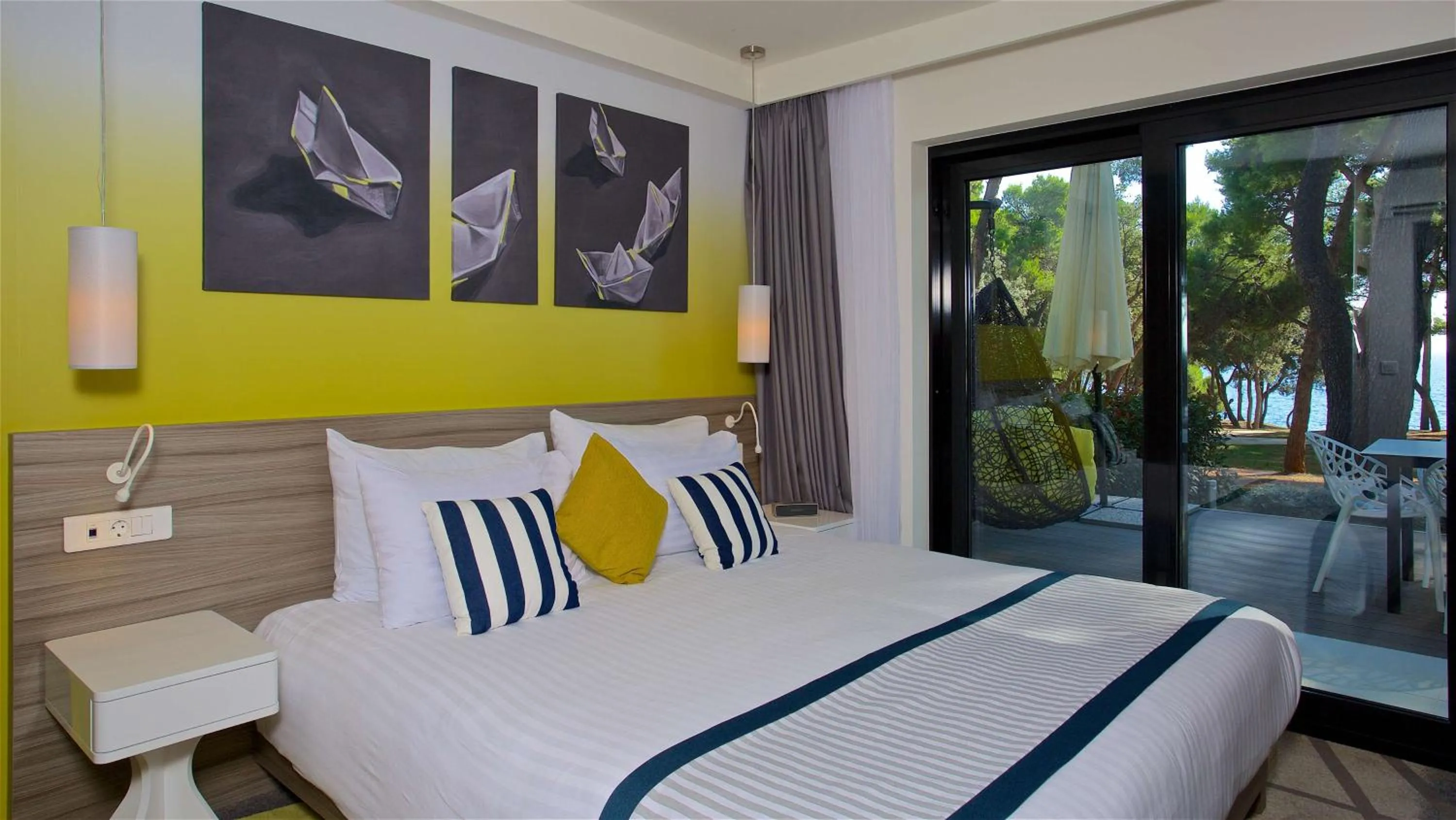 Bed in Park Plaza Arena Pula