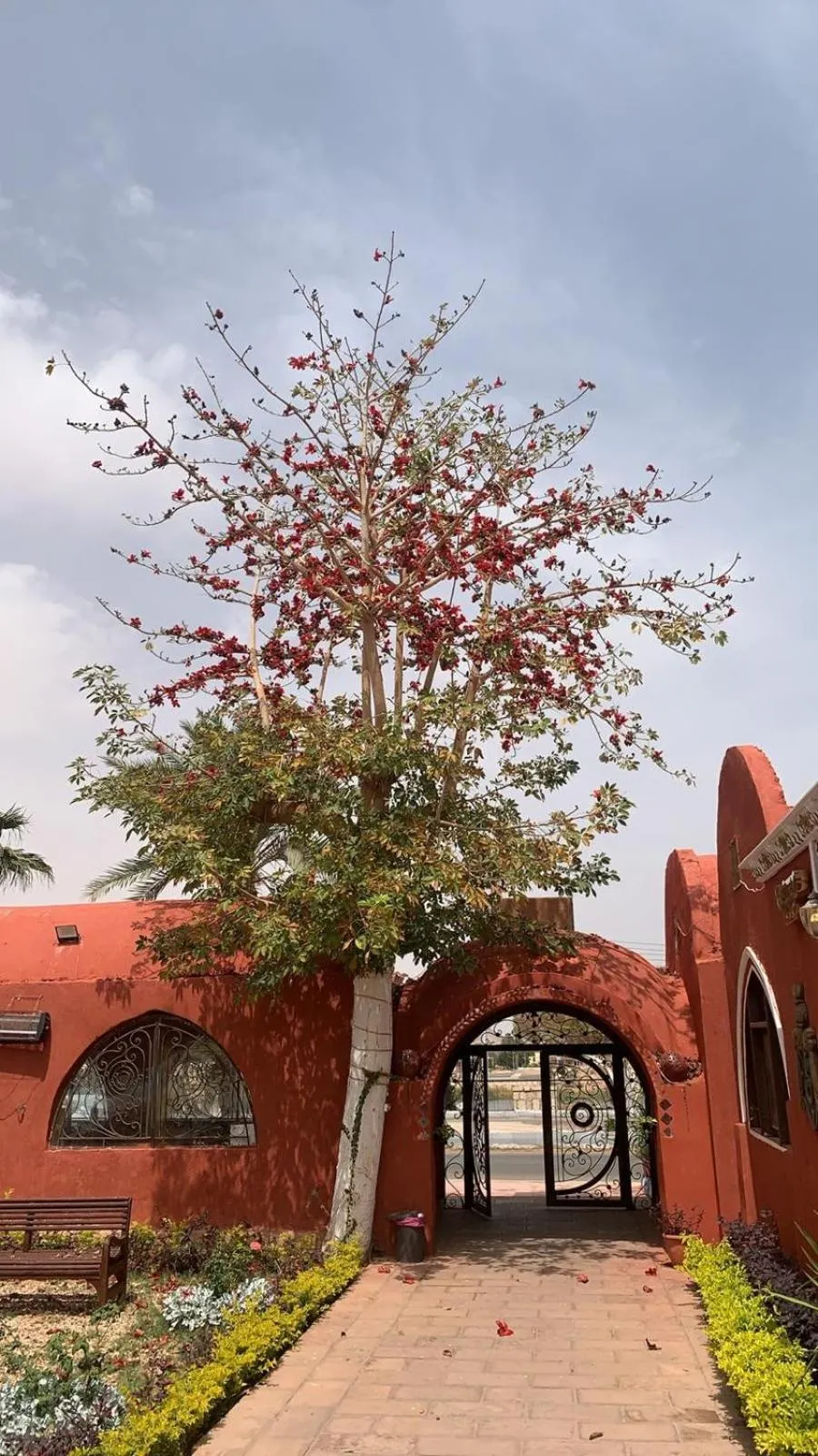 Facade/entrance in Tuya Hotel