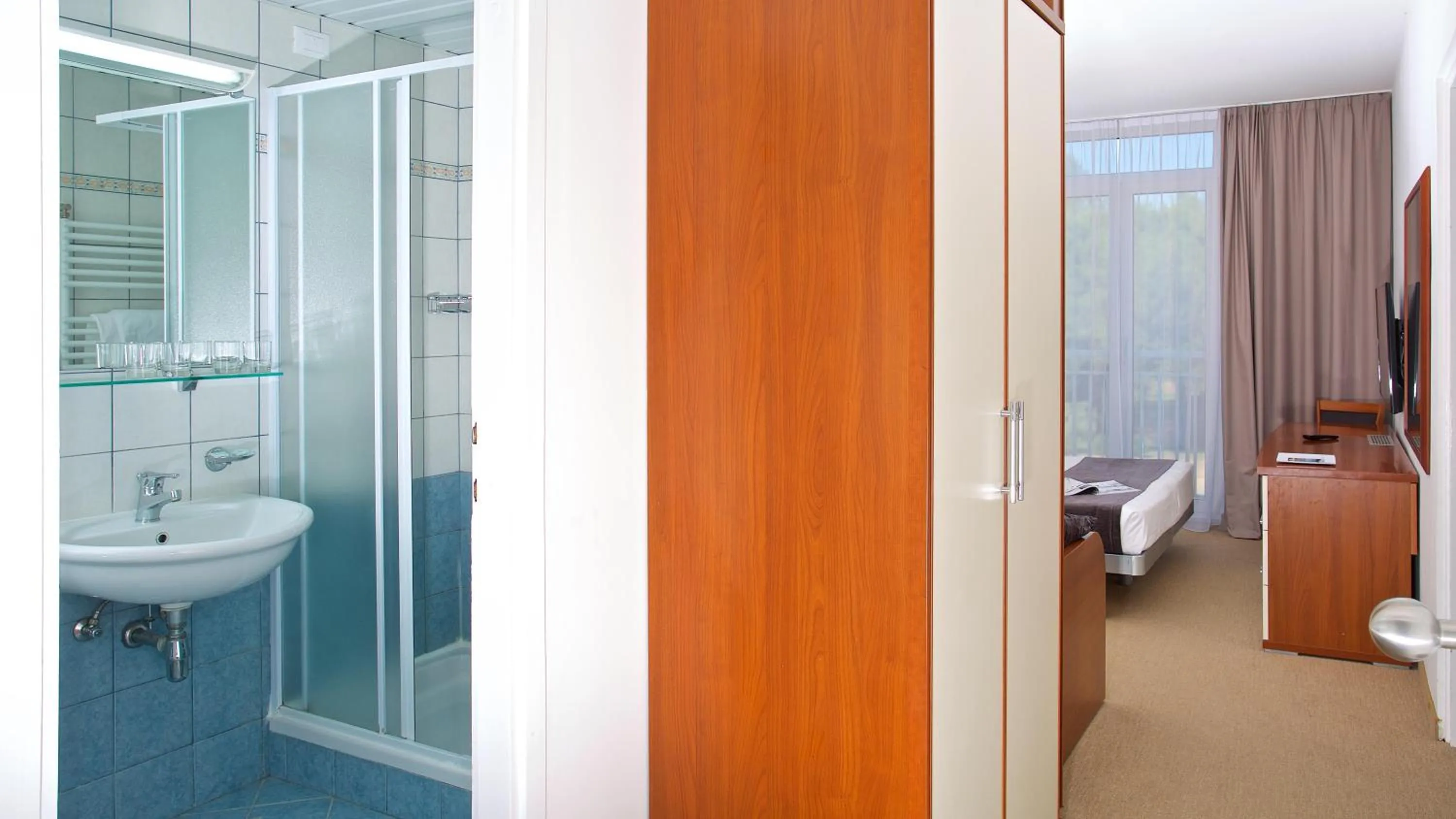 Toilet in Arena Hotel Holiday