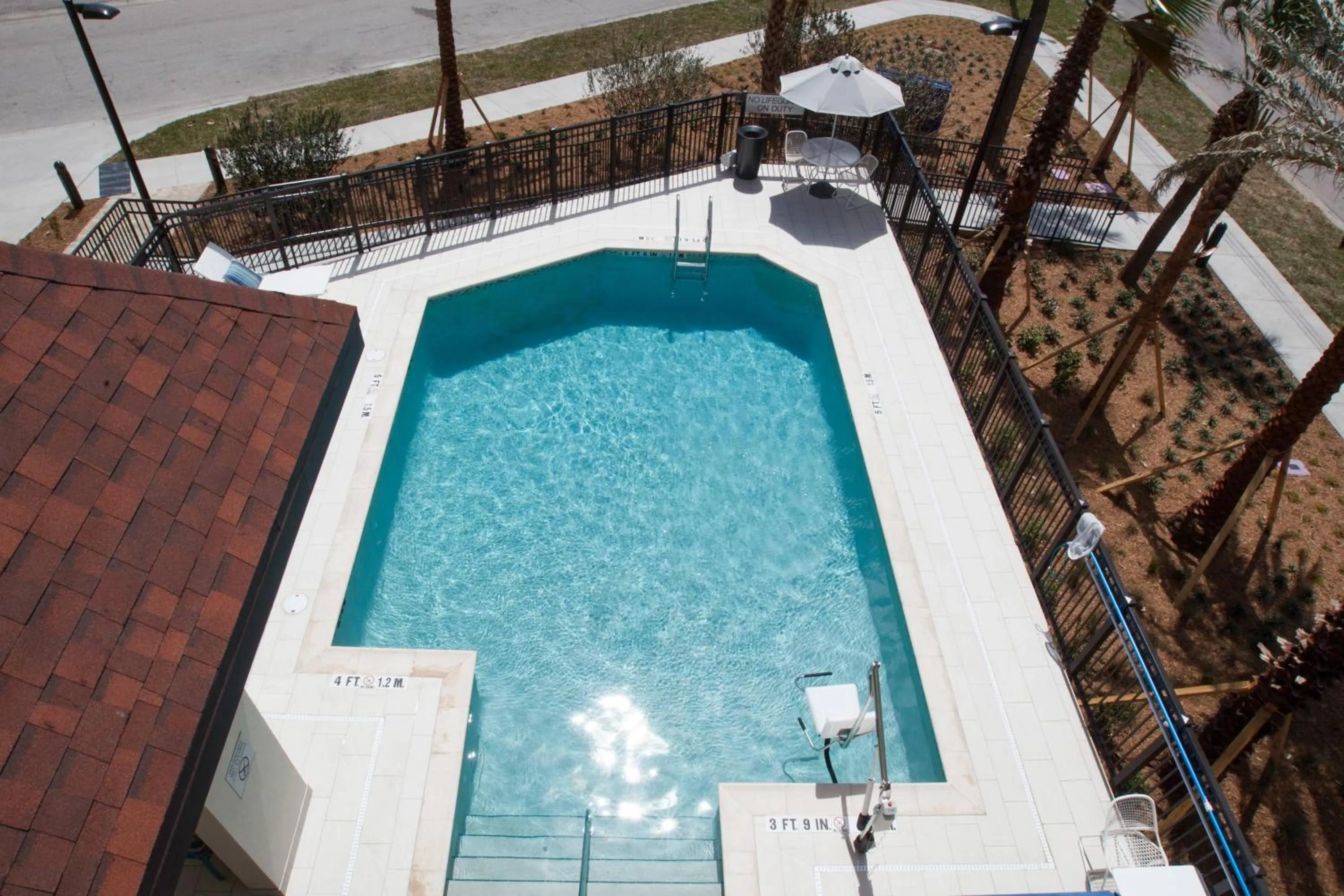 Swimming pool in Fairfield Inn & Suites by Marriott Clearwater Beach