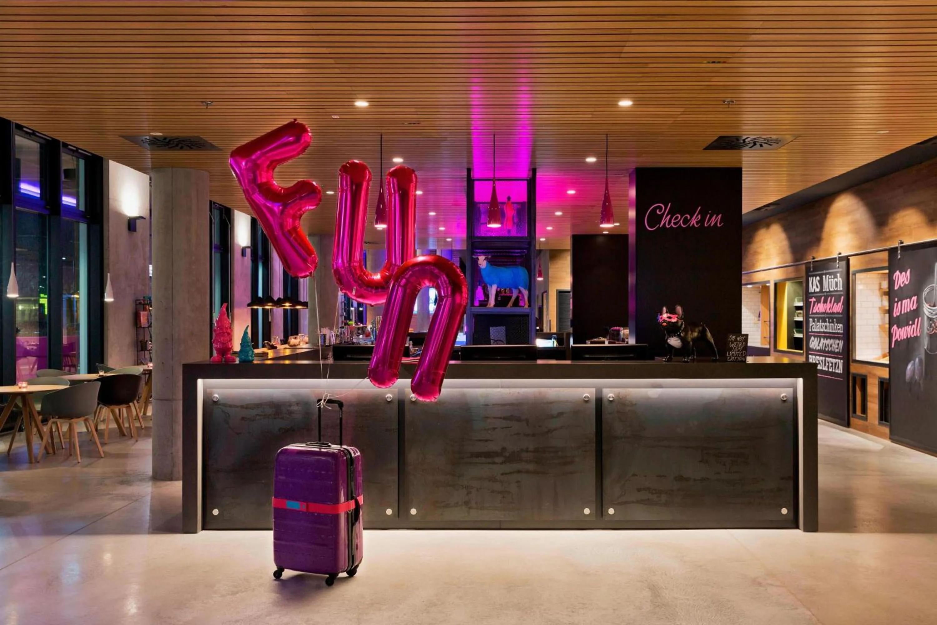 Lobby or reception in MOXY Vienna Airport
