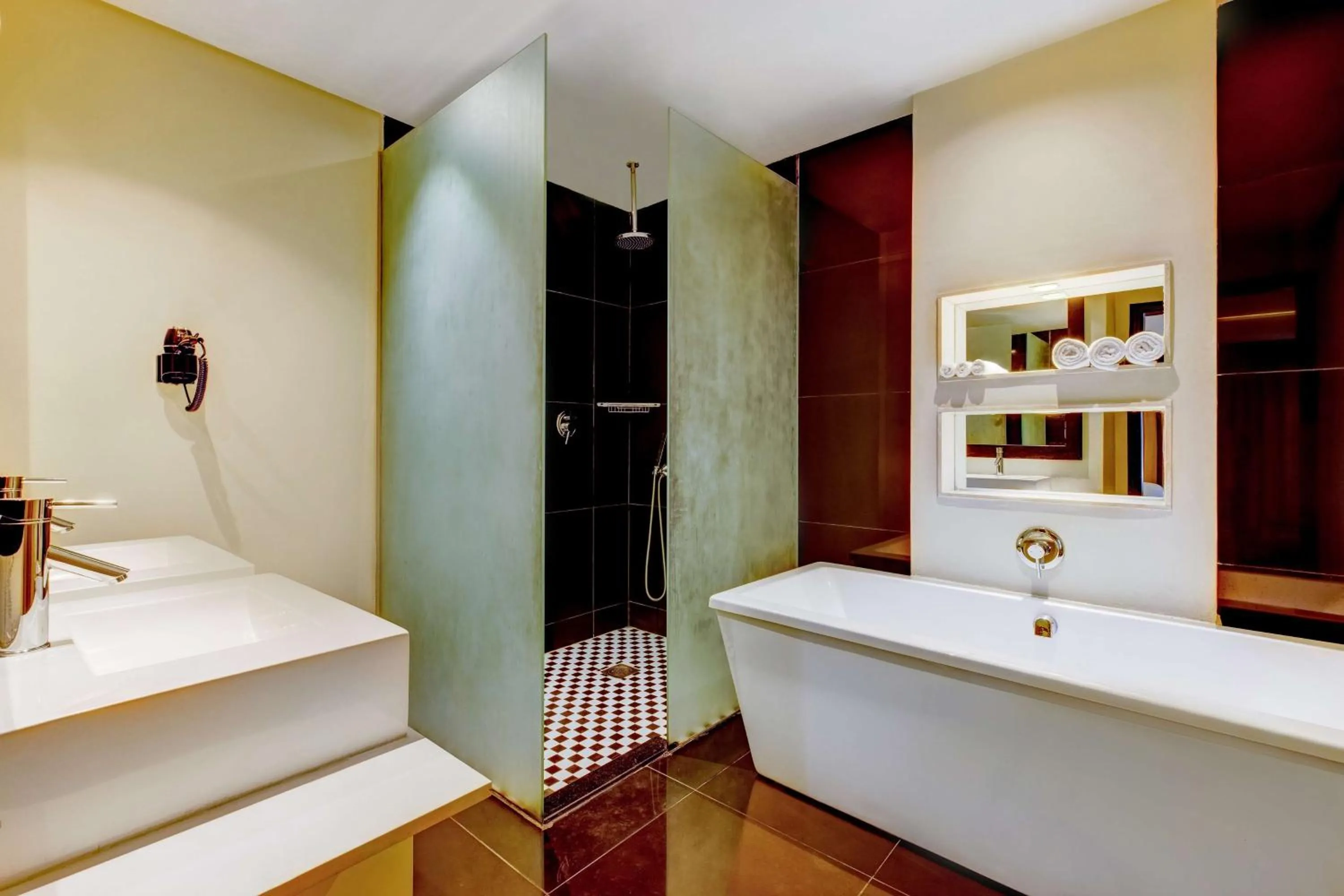 Shower in Radisson Blu Lagos Ikeja