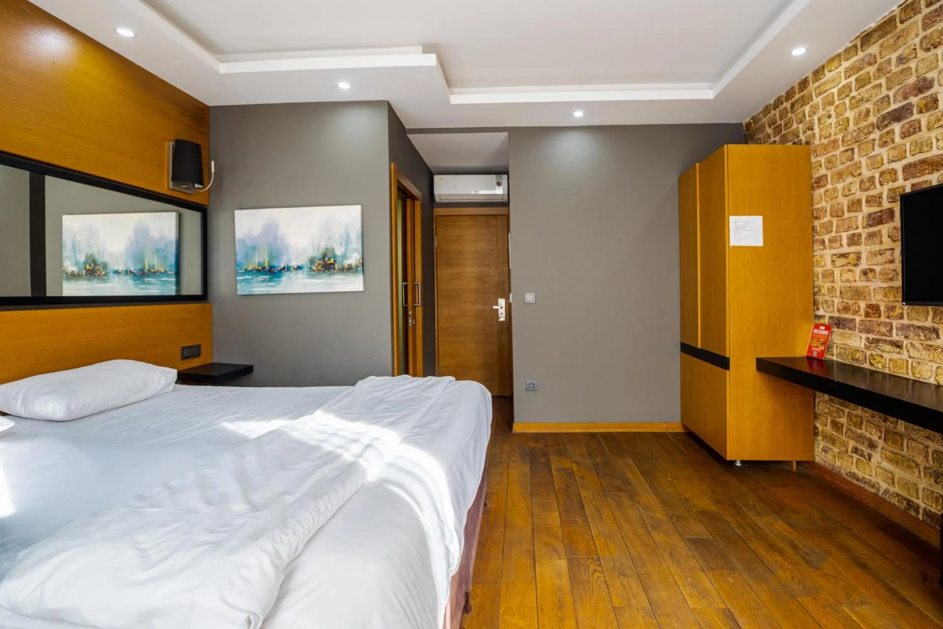 Massage in Xenia Hotel Taksim