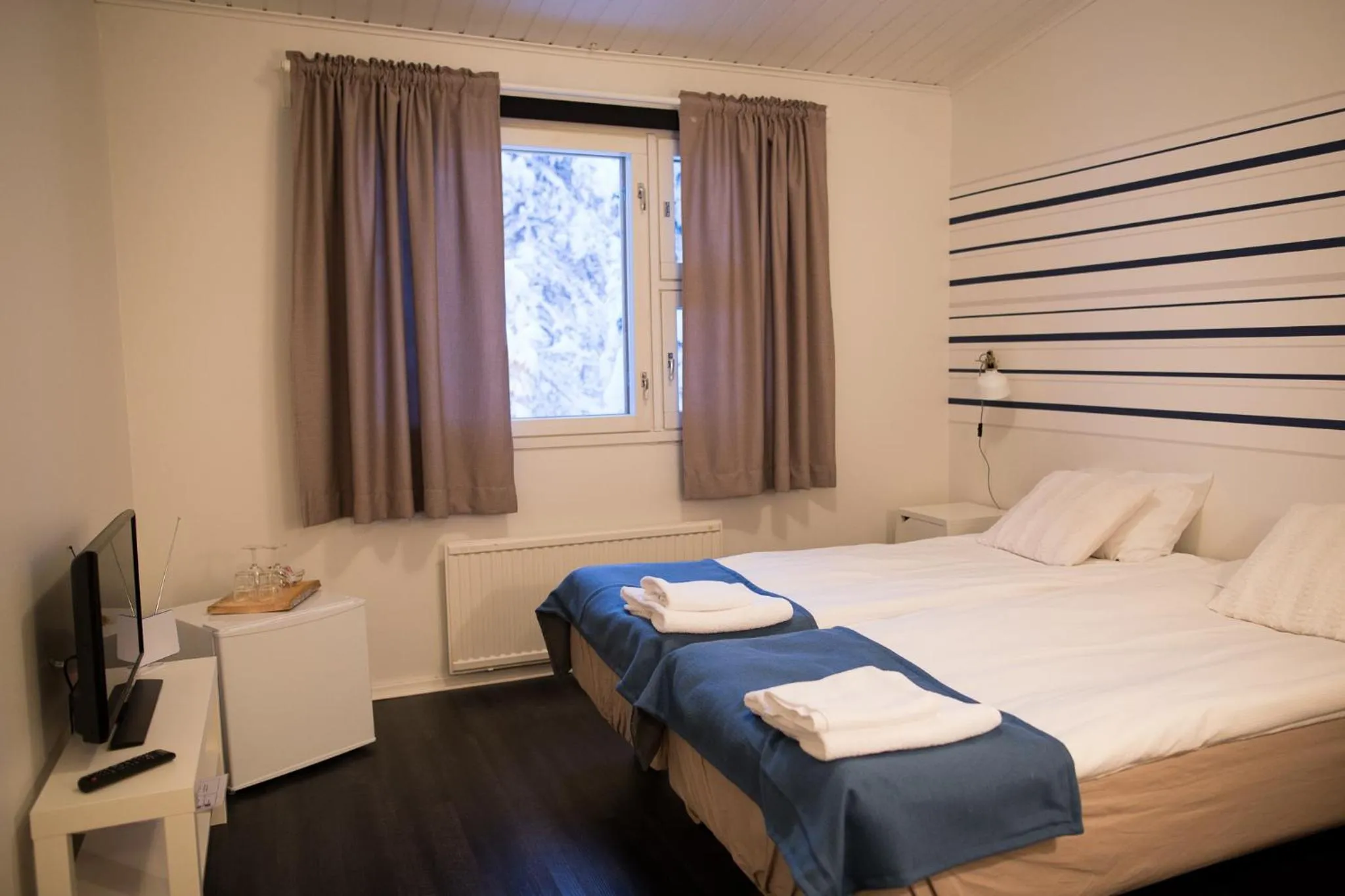 Photo of the whole room, Bed in Kuerkievari KuerHotel