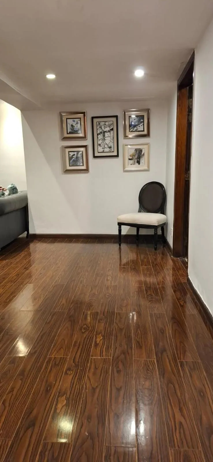 Seating area in Hotel Margala