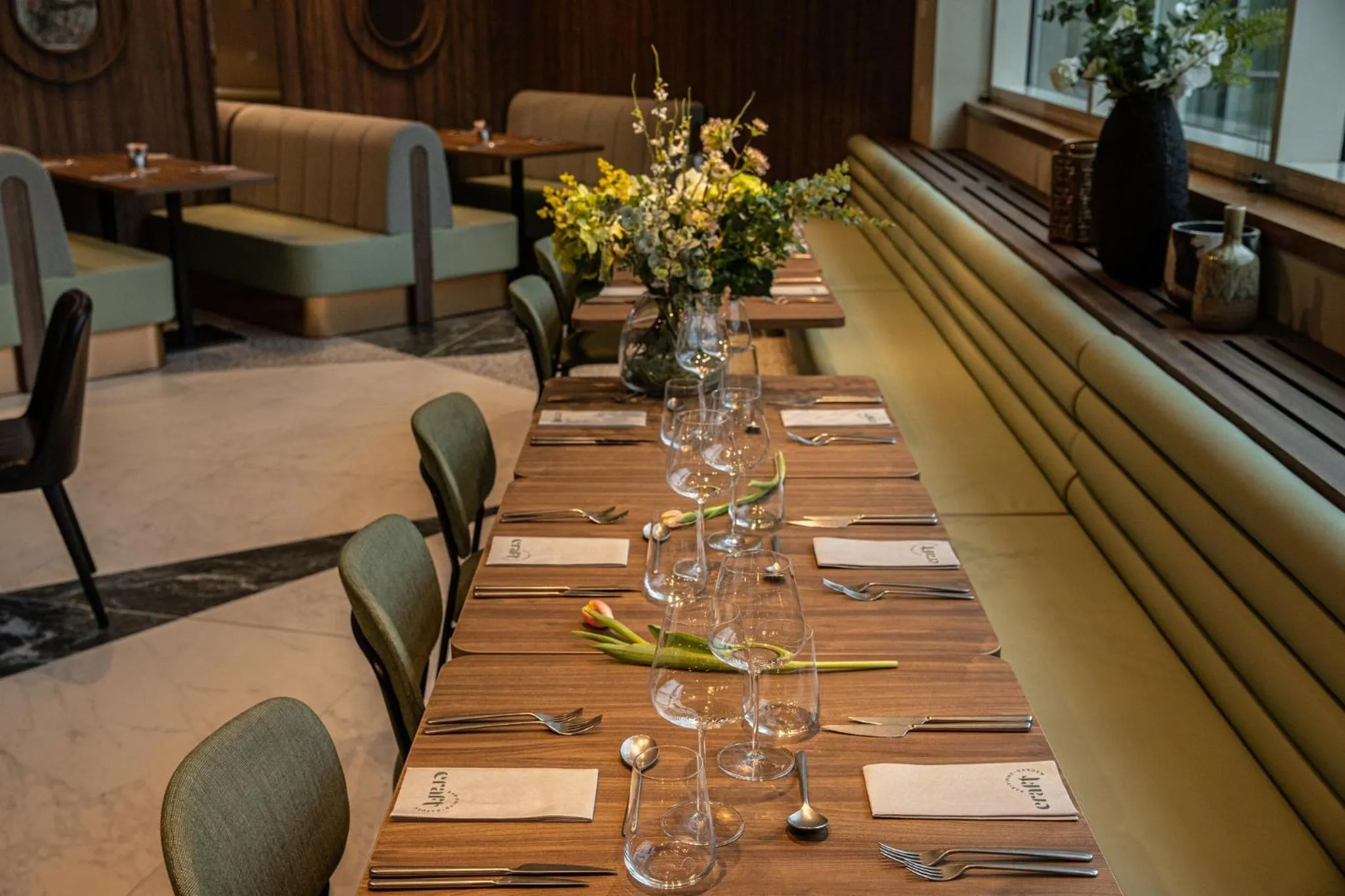 Restaurant/places to eat in Crowne Plaza Brussels Airport by IHG