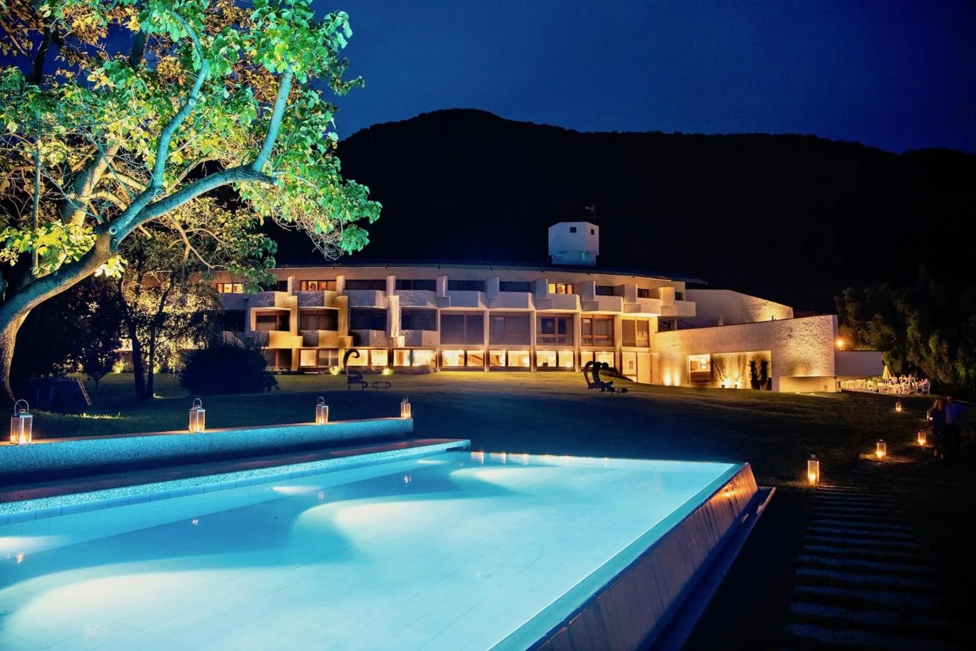 Facade/entrance in Seehotel Ambach