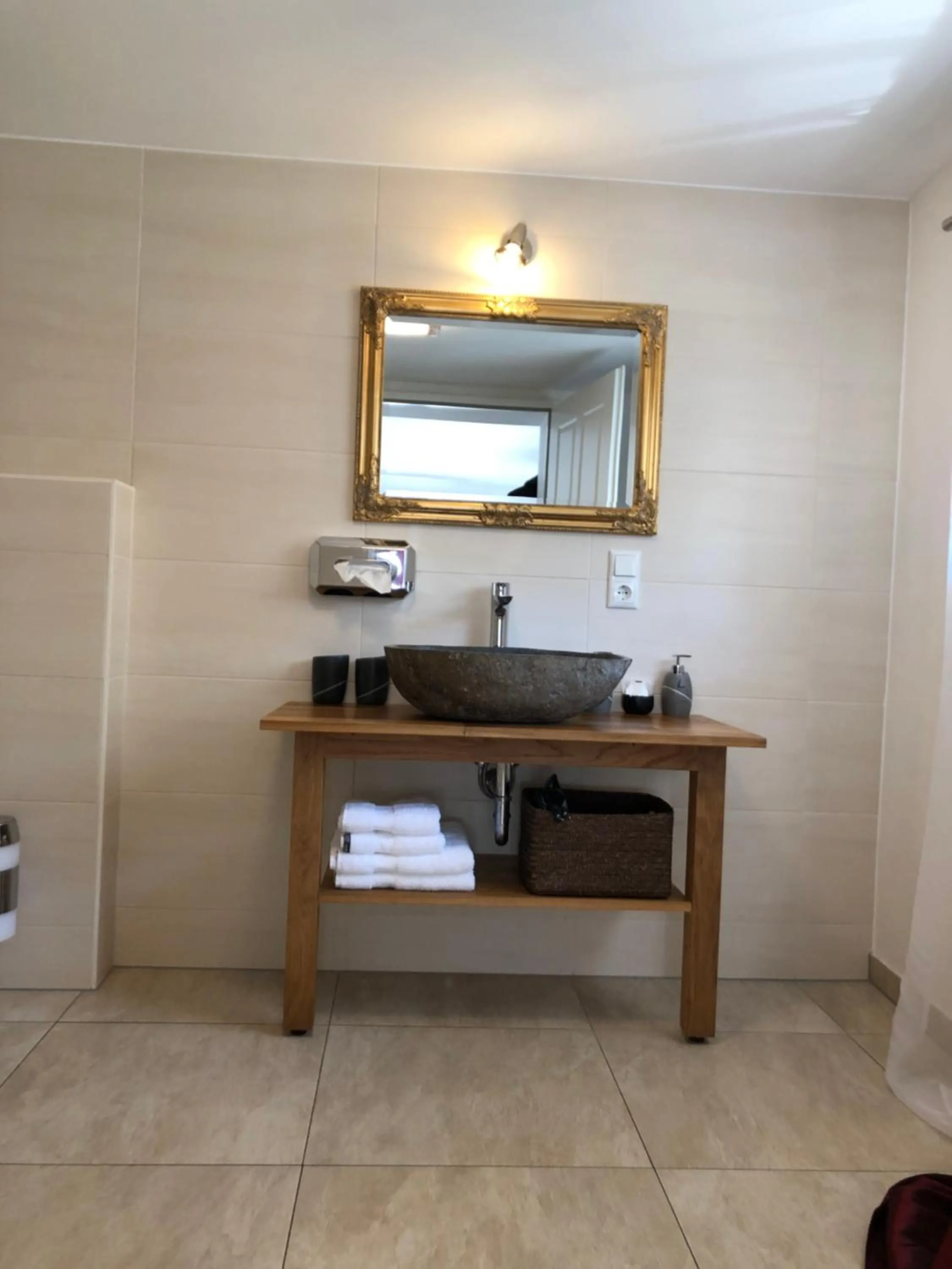 Bathroom in Fenix Hall Boutique Hotel Hallstatt