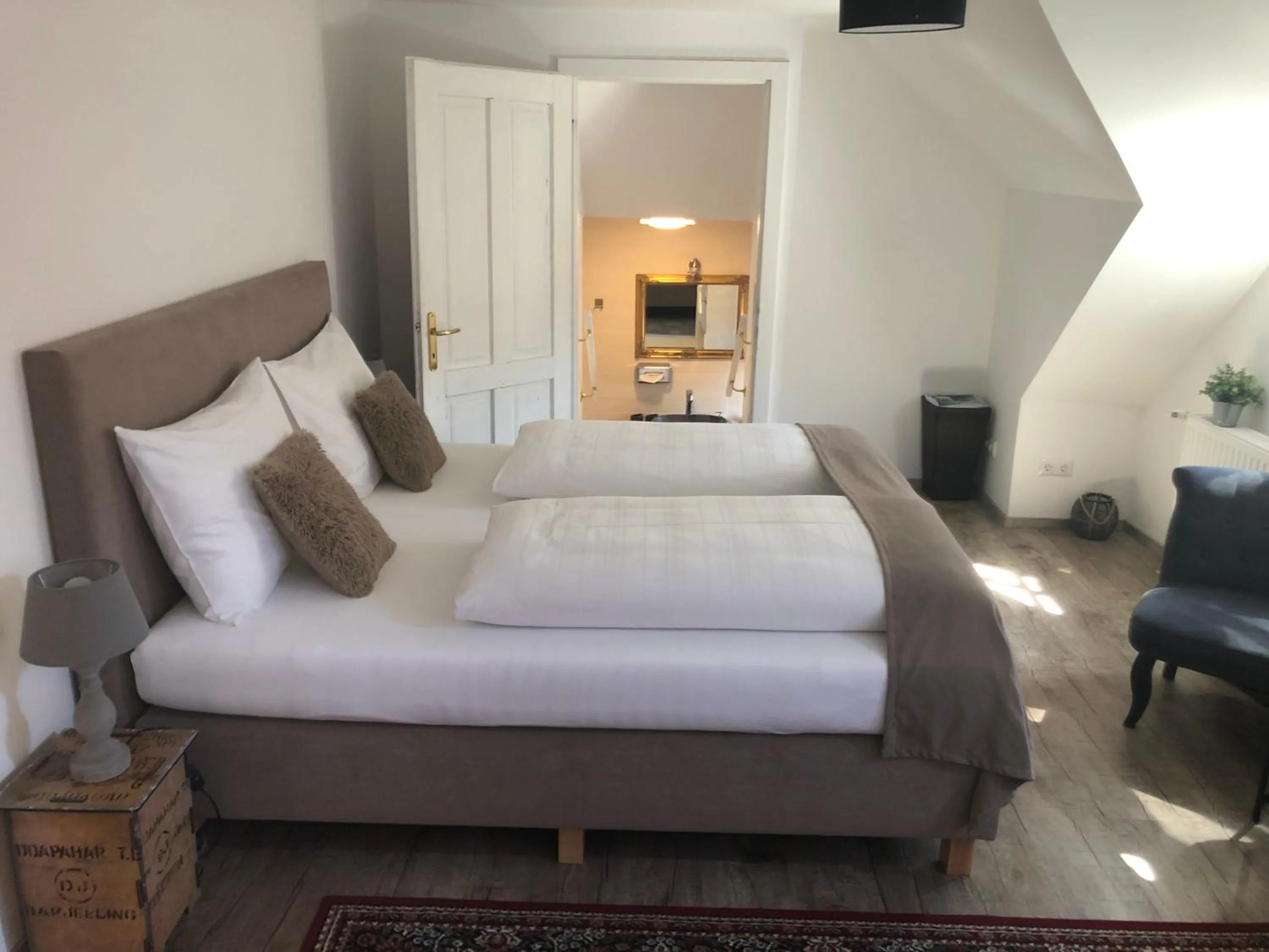 Bed in Fenix Hall Boutique Hotel Hallstatt