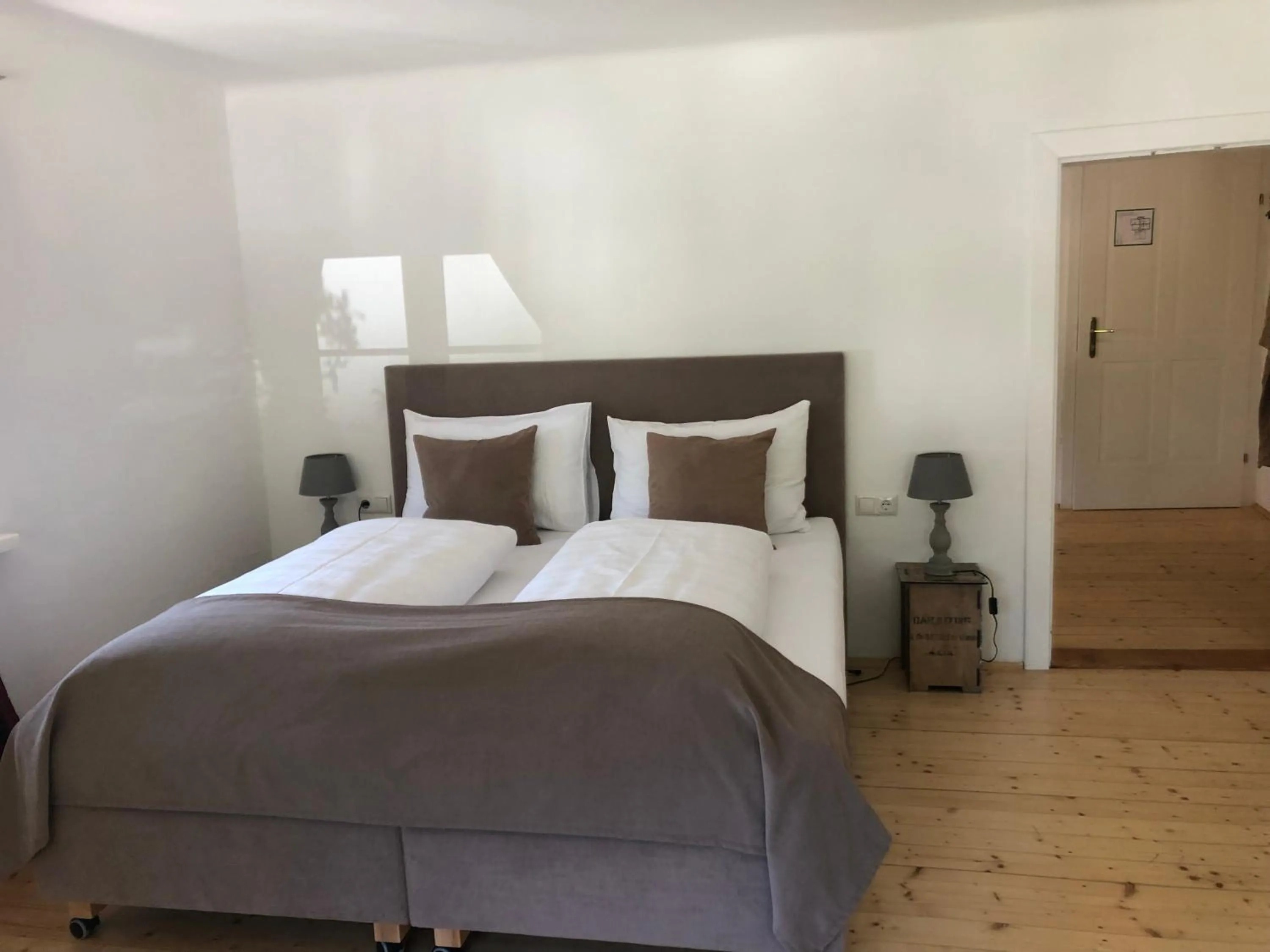 Bed in Fenix Hall Boutique Hotel Hallstatt