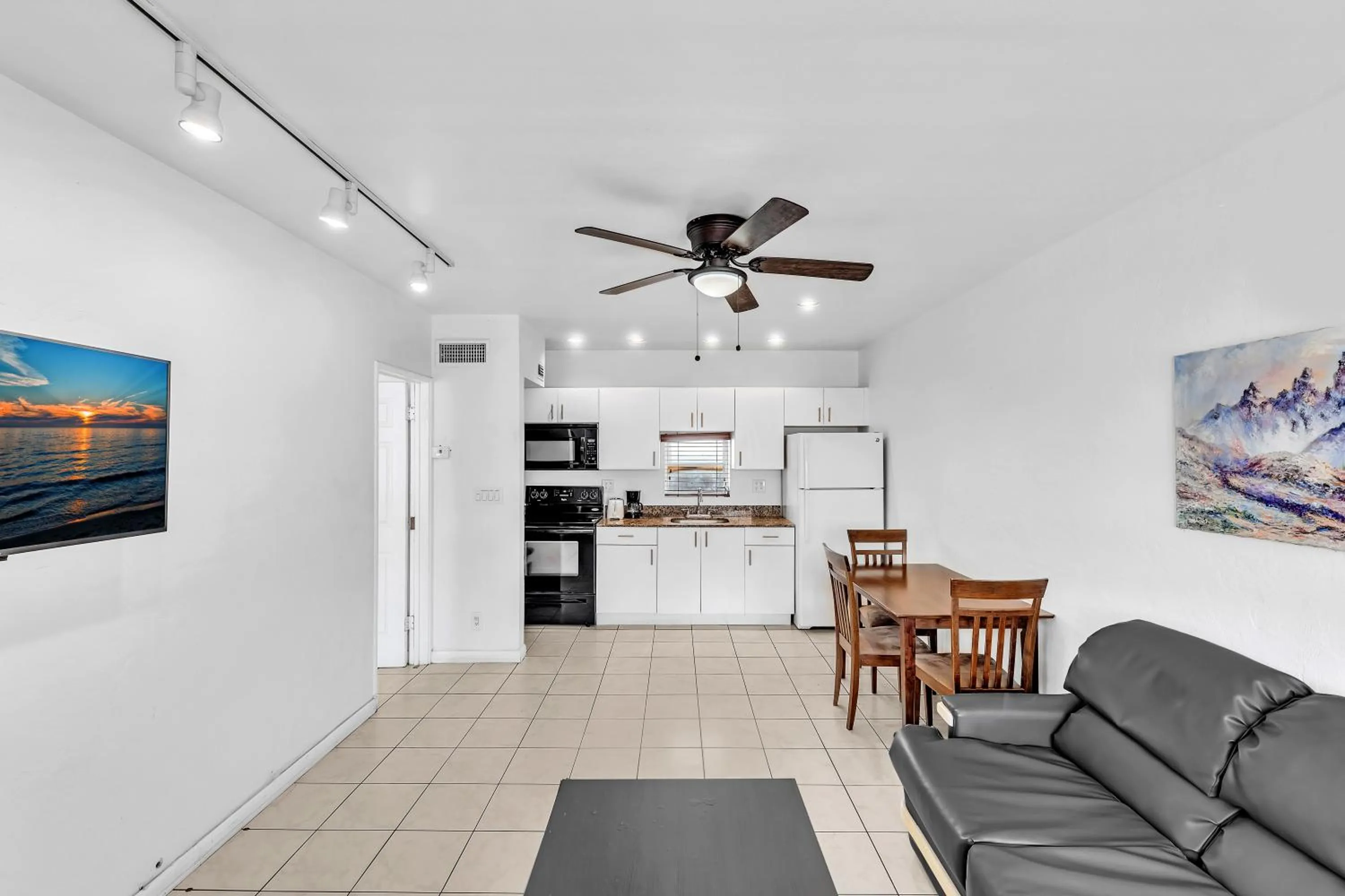 Seating area in The Sunrise