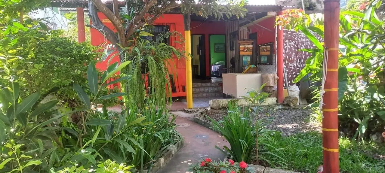 Garden in Hotel y Restaurante Playa Linda