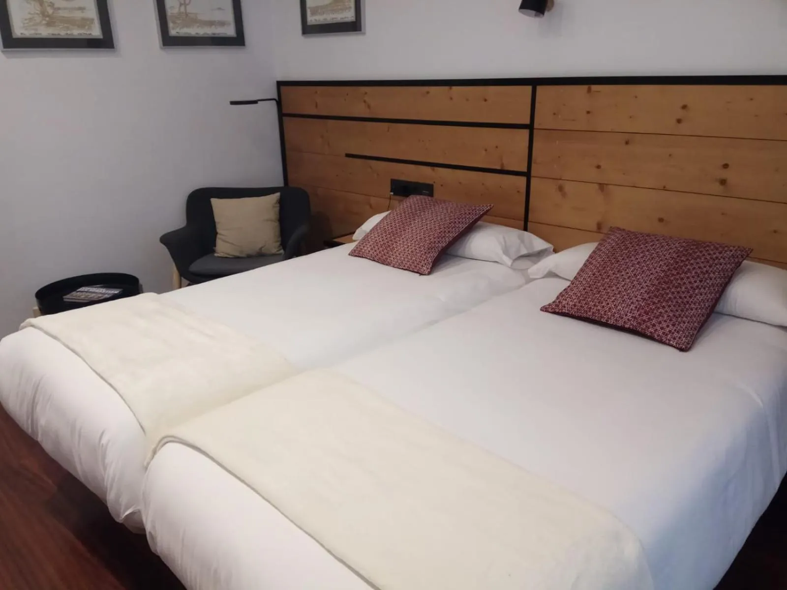 Bedroom, Bed in Pensión La Perla