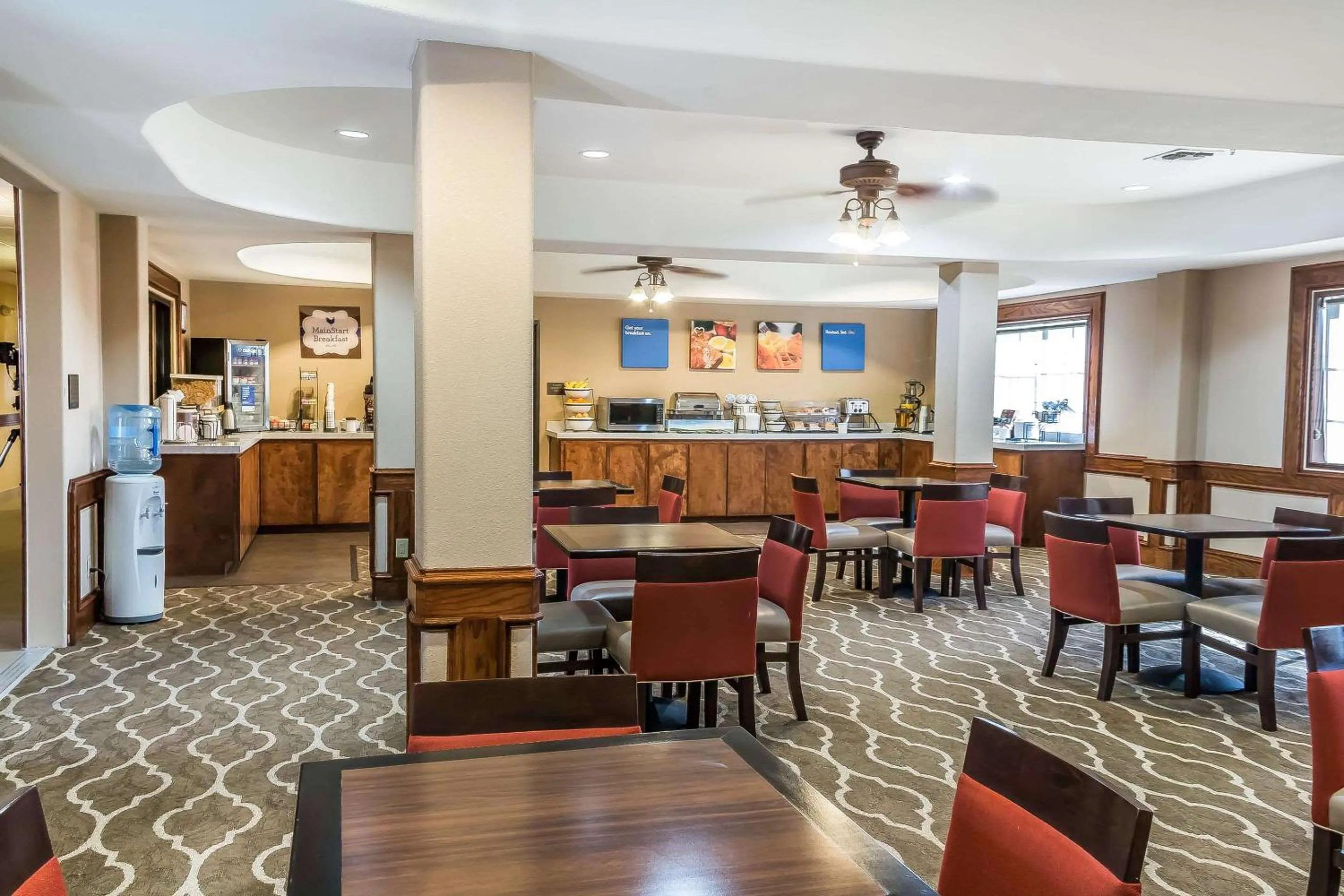 Restaurant/places to eat in MainStay Suites Edinburg South