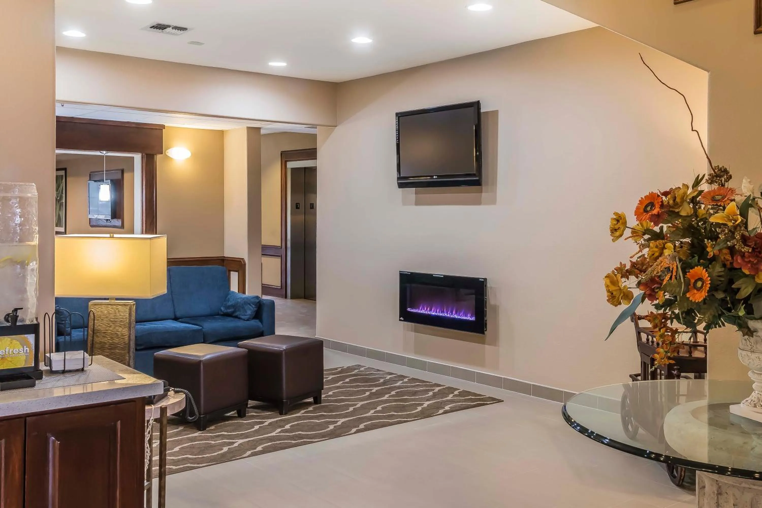 Lobby or reception in MainStay Suites Edinburg South
