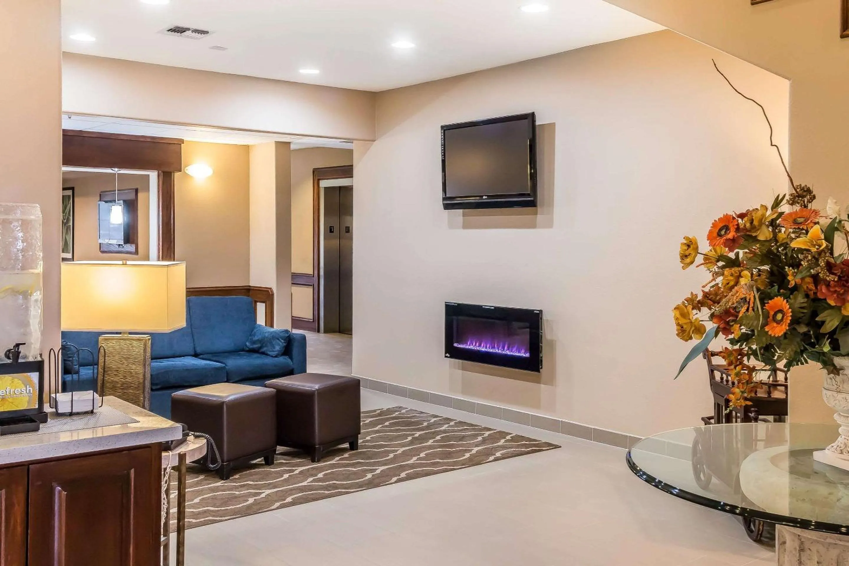 Lobby or reception in MainStay Suites Edinburg South