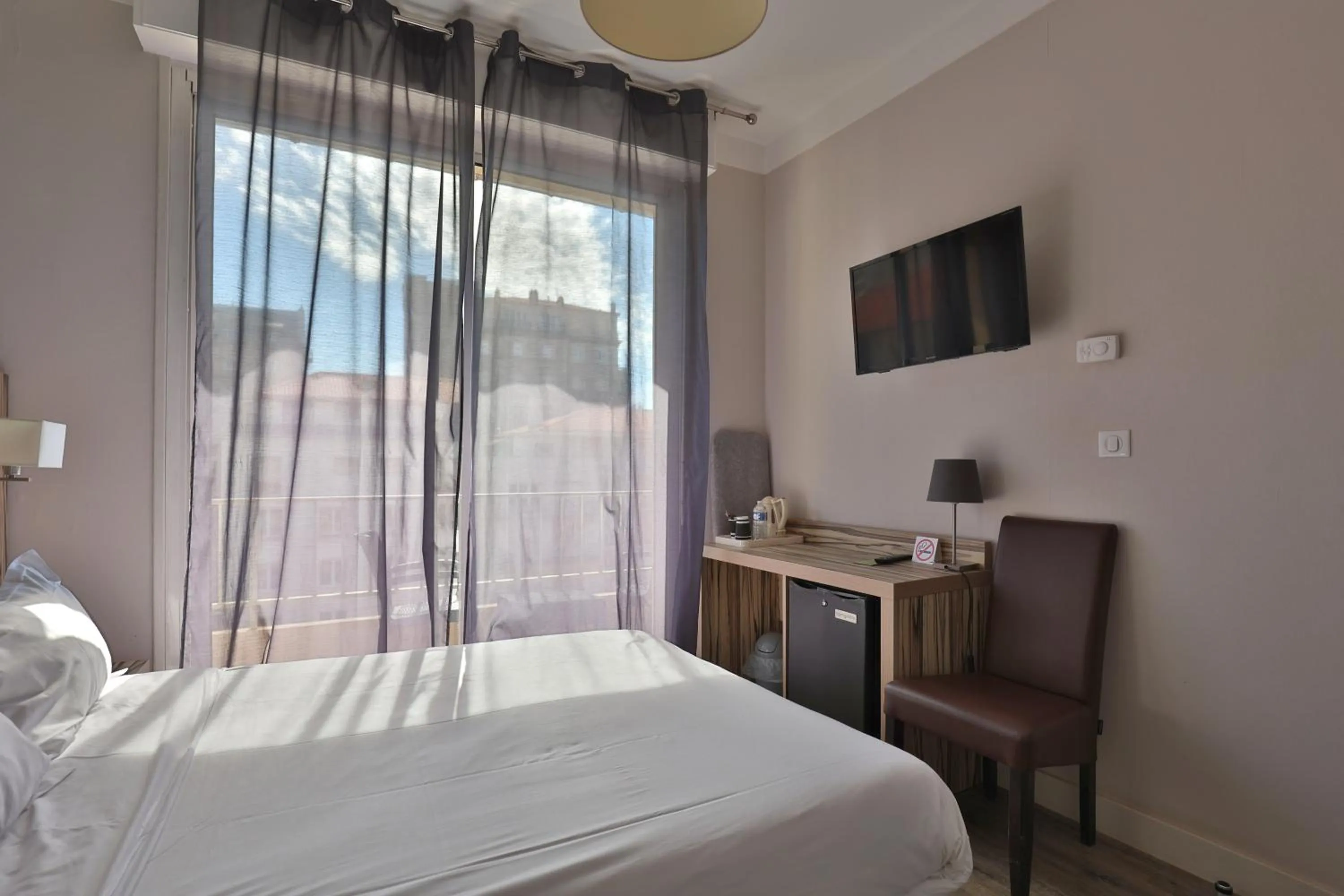 Bed in Hotel Marbella