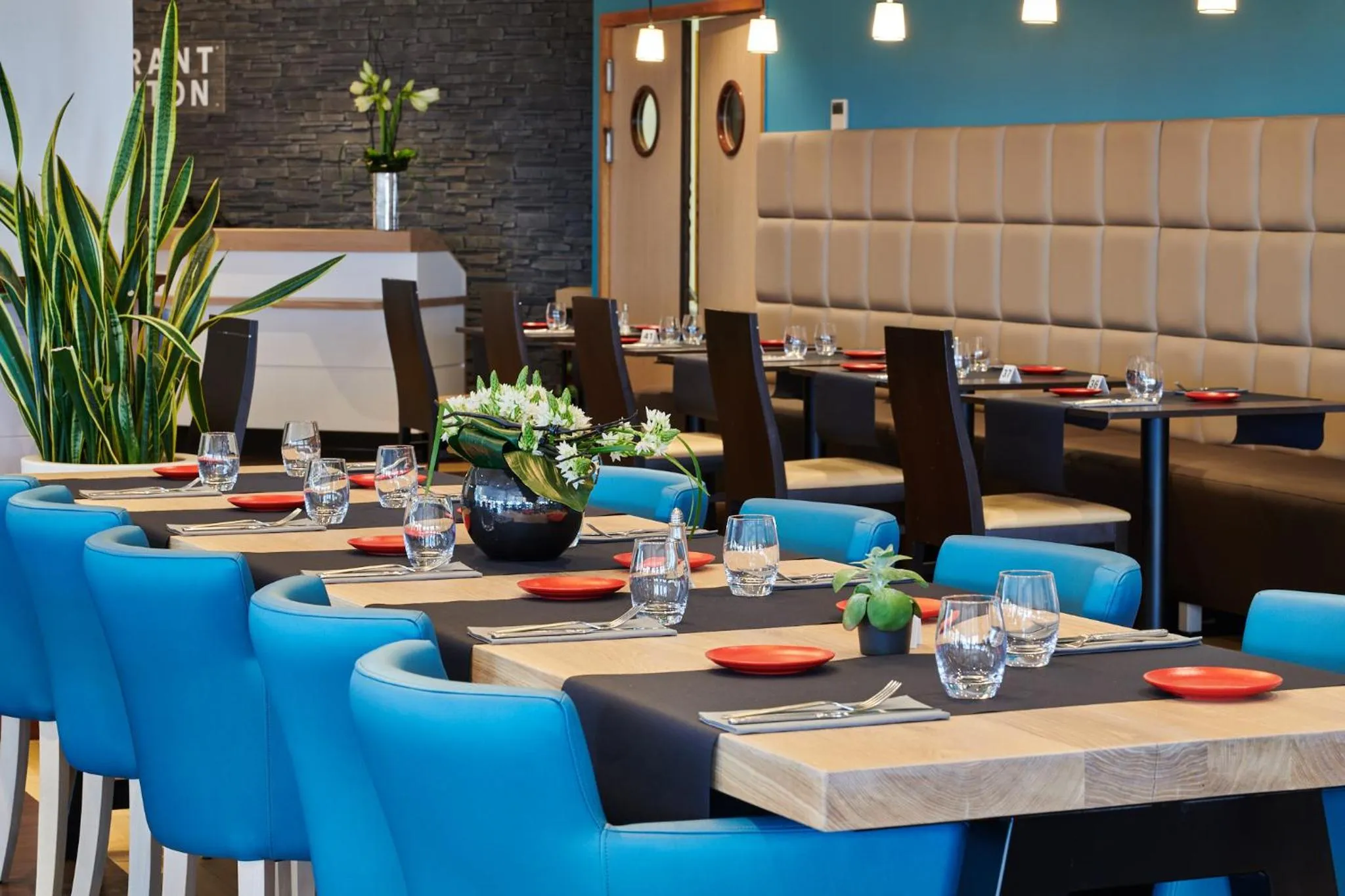 Restaurant/places to eat in ibis Styles Biarritz Plage