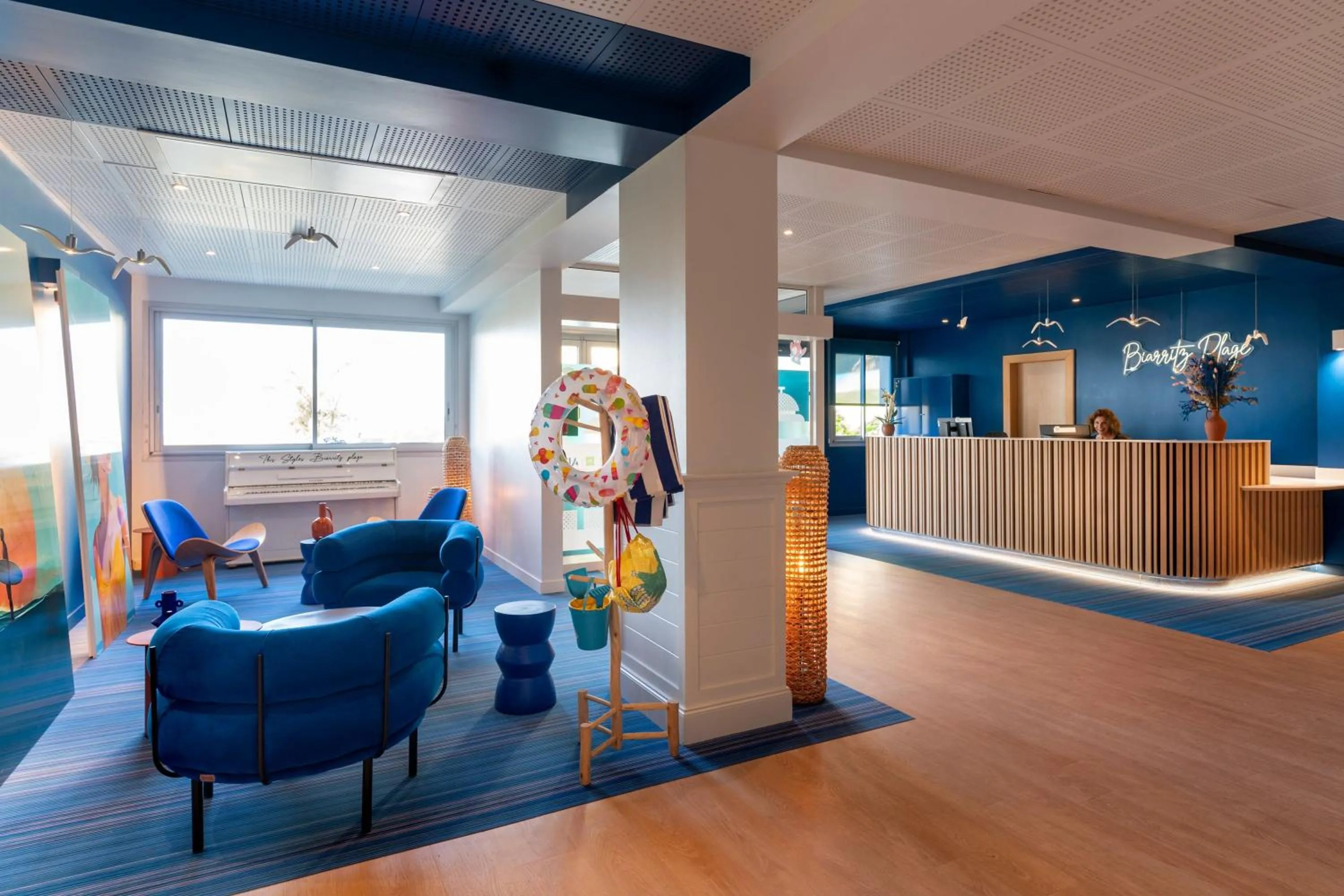 Living room in ibis Styles Biarritz Plage