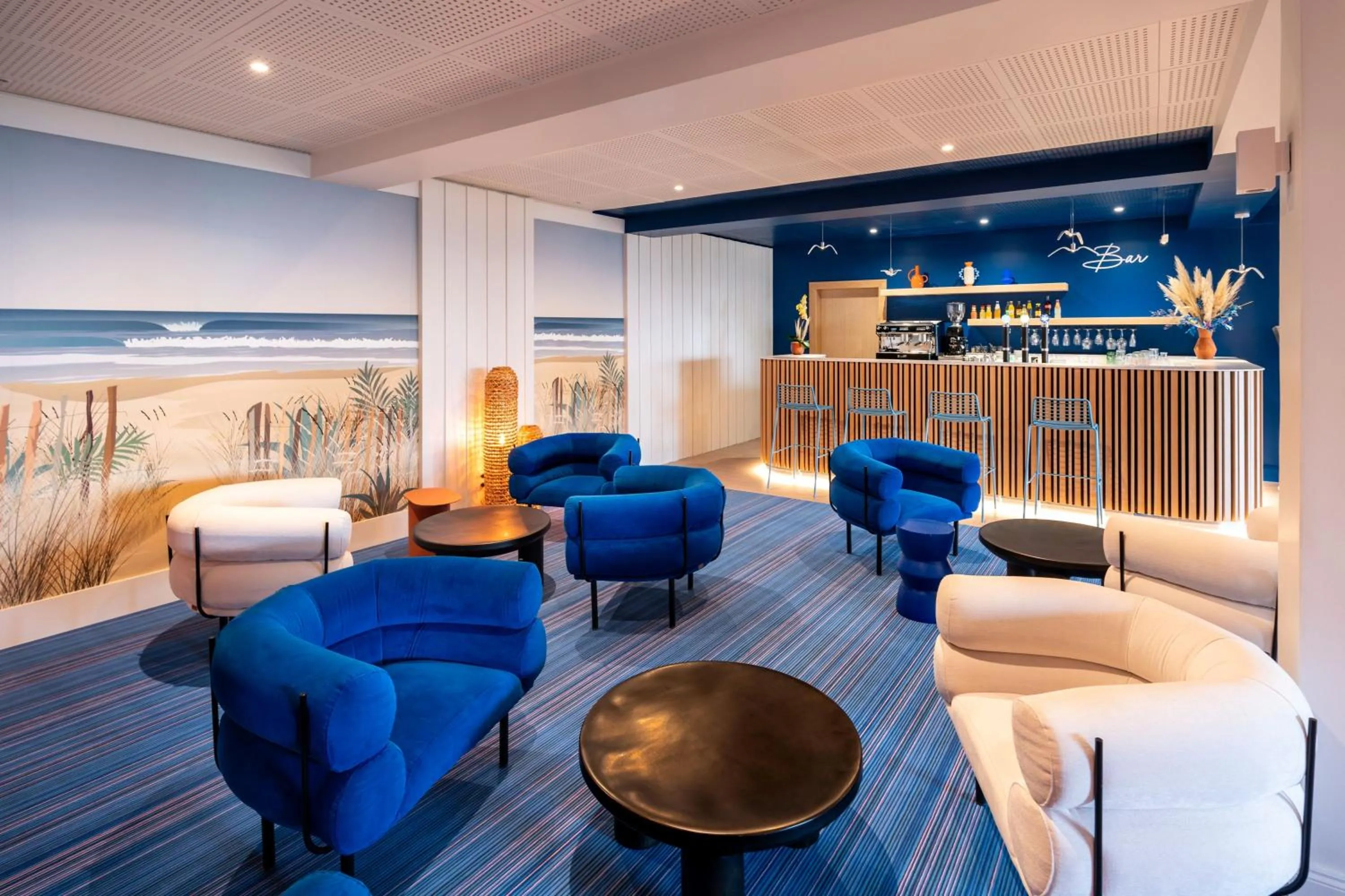 Living room in ibis Styles Biarritz Plage