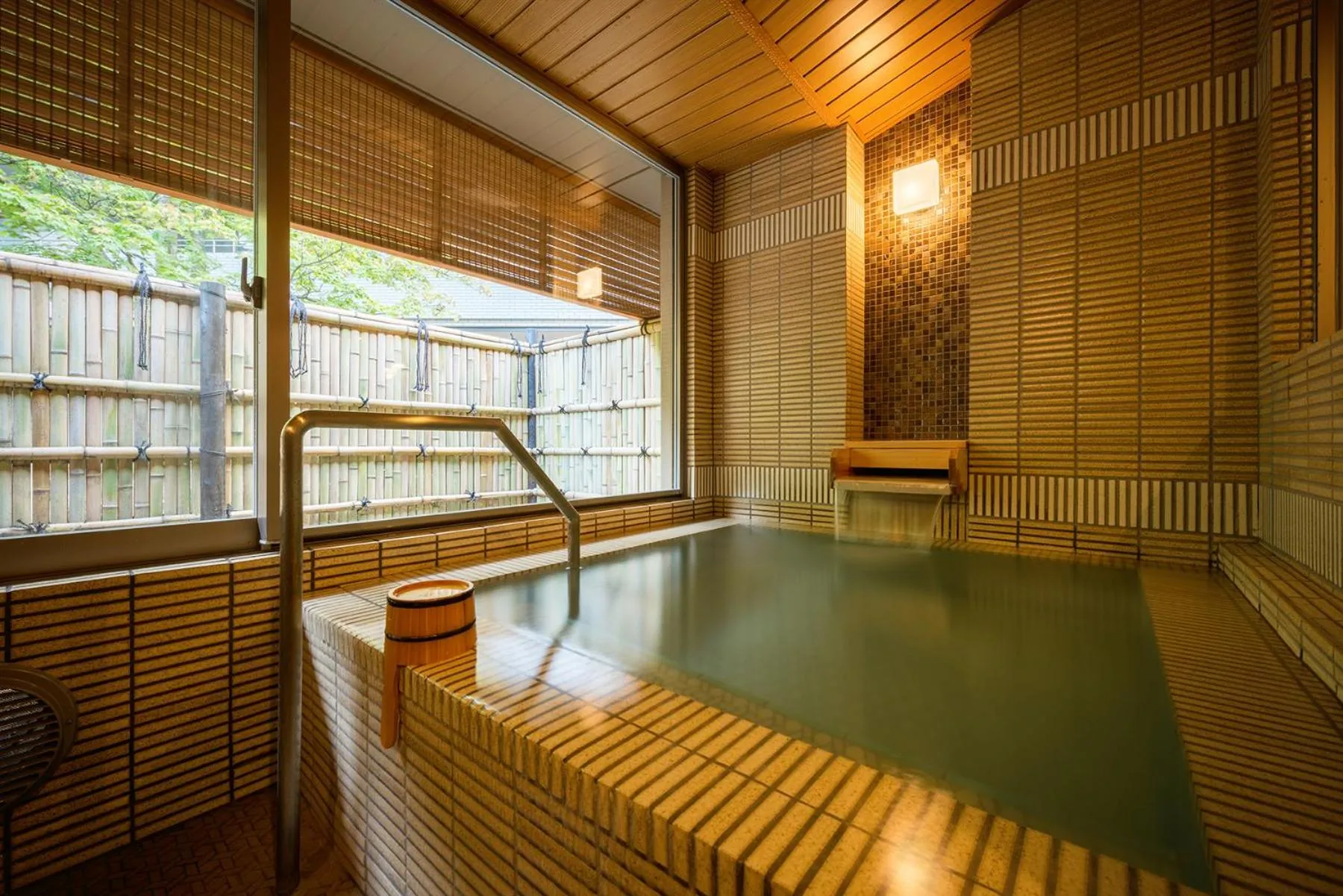 Hot Spring Bath in Yumoto Kissho