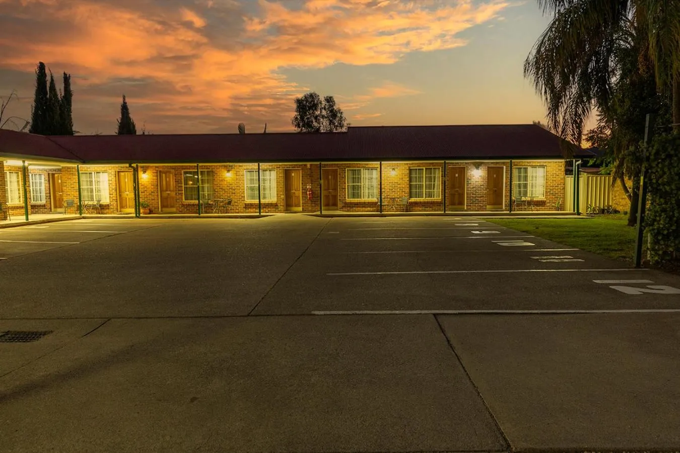 Property building in Alyn Motel