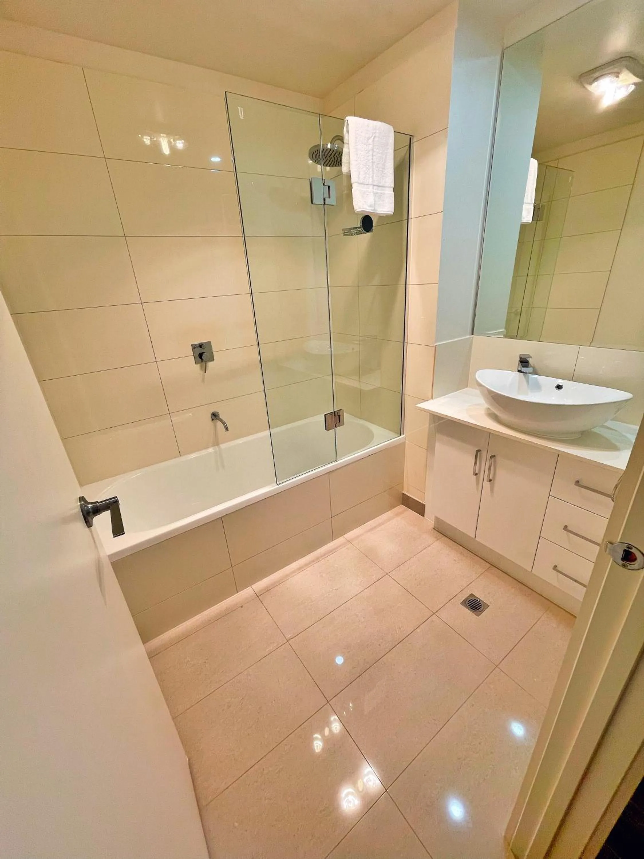 Phillip Island Towers