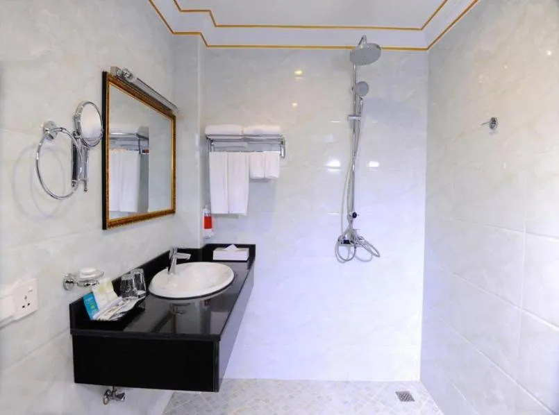 Bathroom in Union Square Hotel