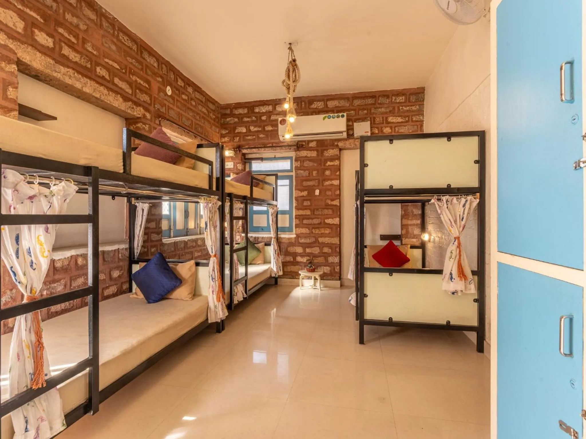 Photo of the whole room, Bed in Moustache Jodhpur