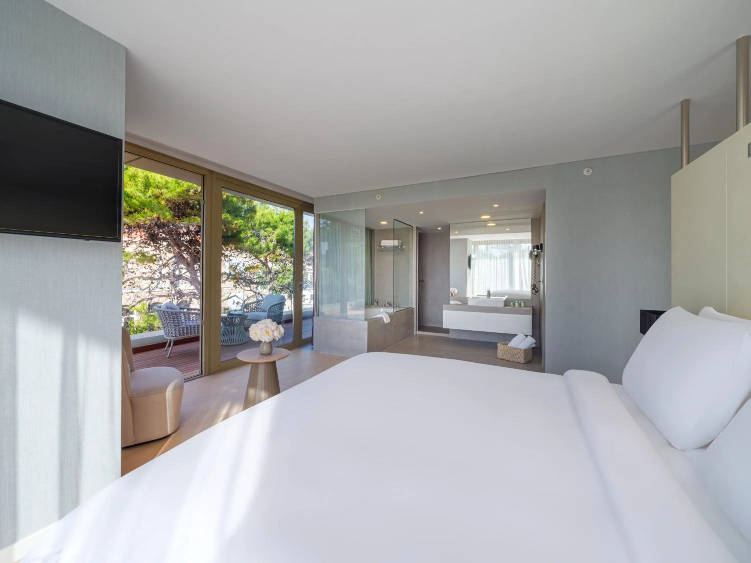 TV and multimedia, Bed in Rixos Premium Dubrovnik