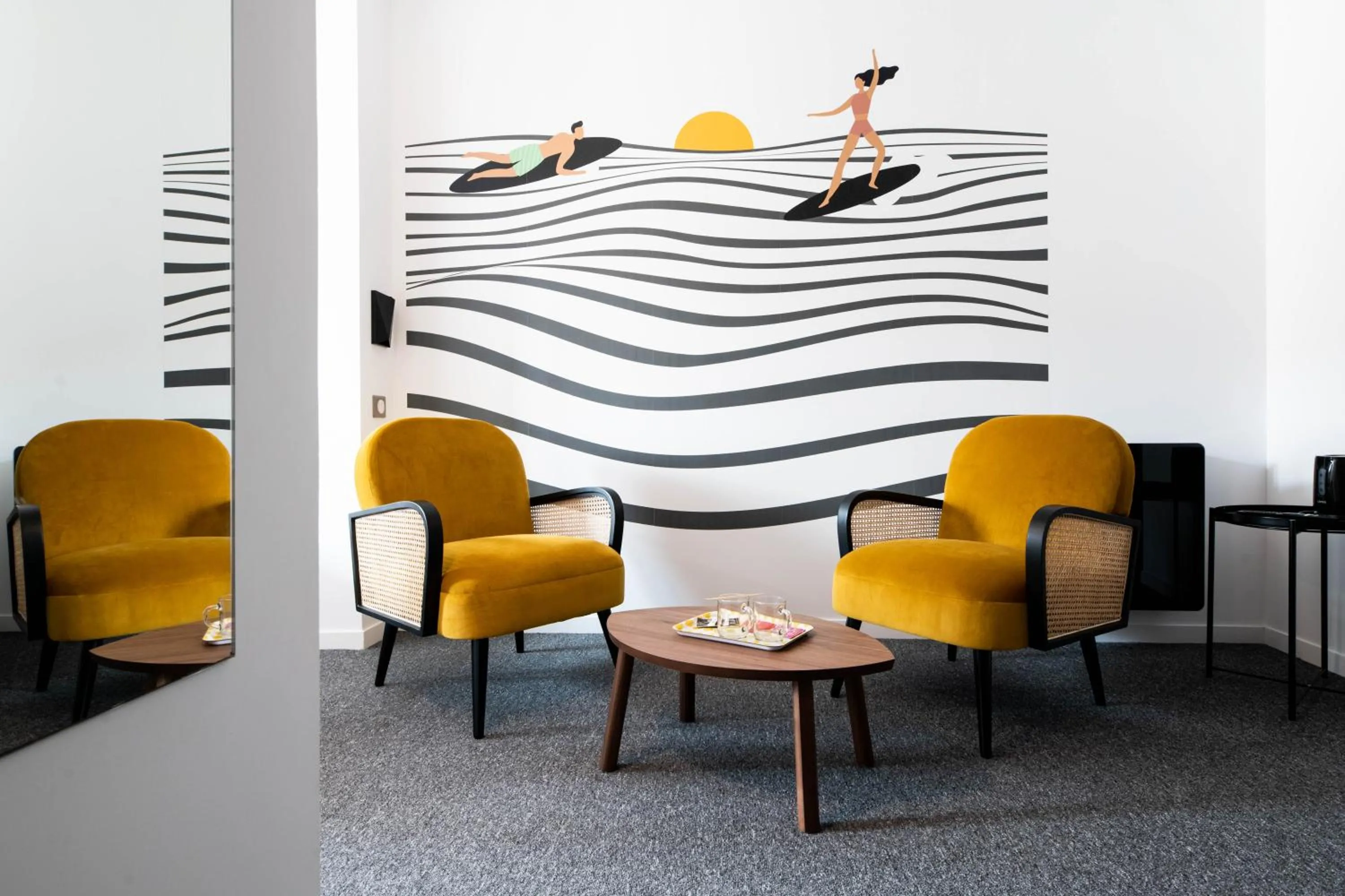 Coffee/tea facilities, Seating Area in Hotel Txutxu-Mutxu