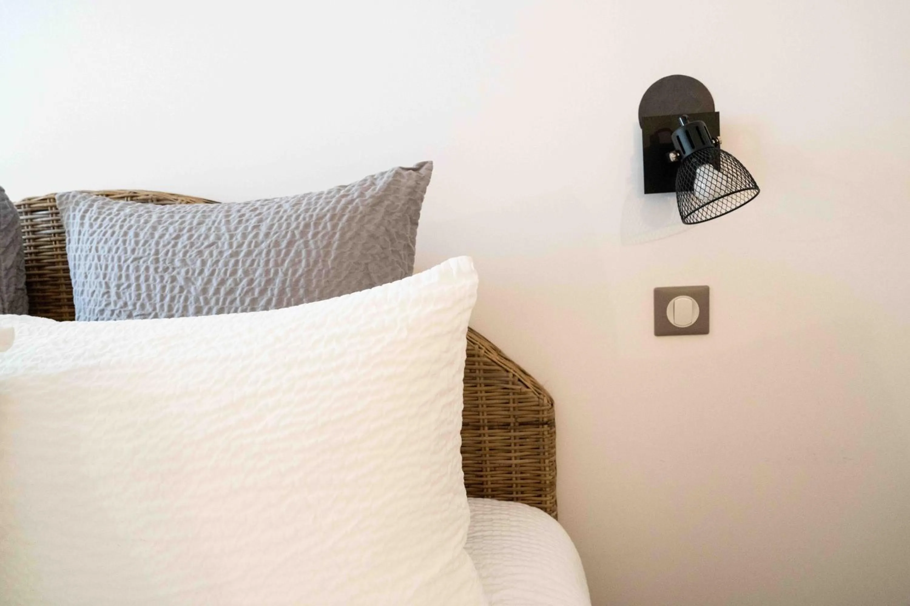 Bed in Hotel Txutxu-Mutxu