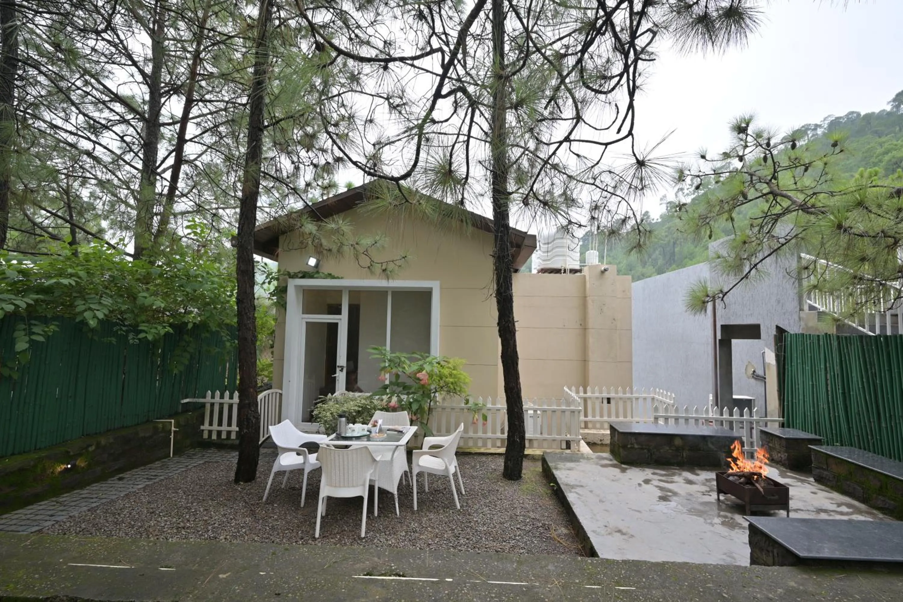 Facade/entrance in Jungle Lodge Resort