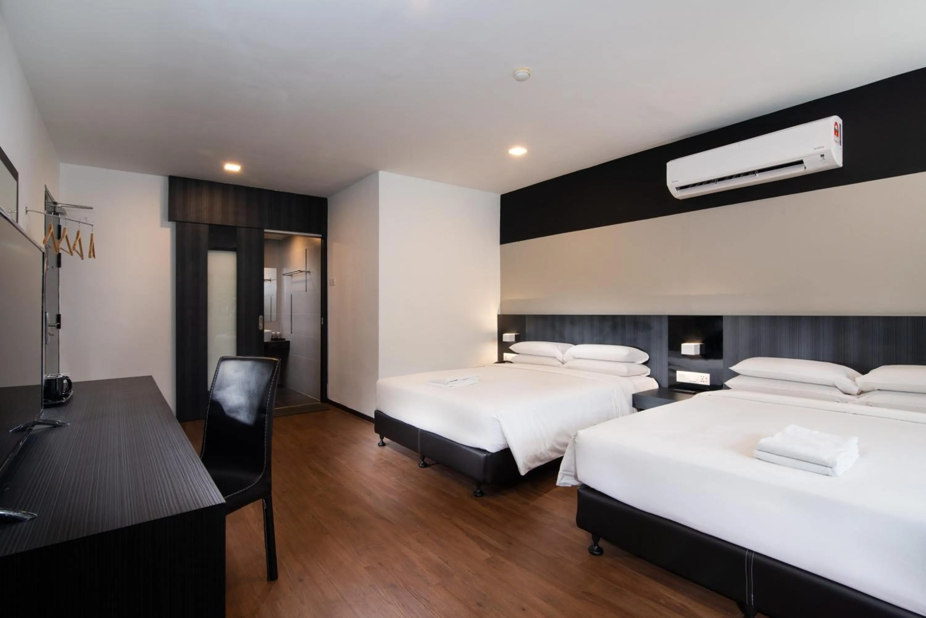 Bed in Hotel Waterfall