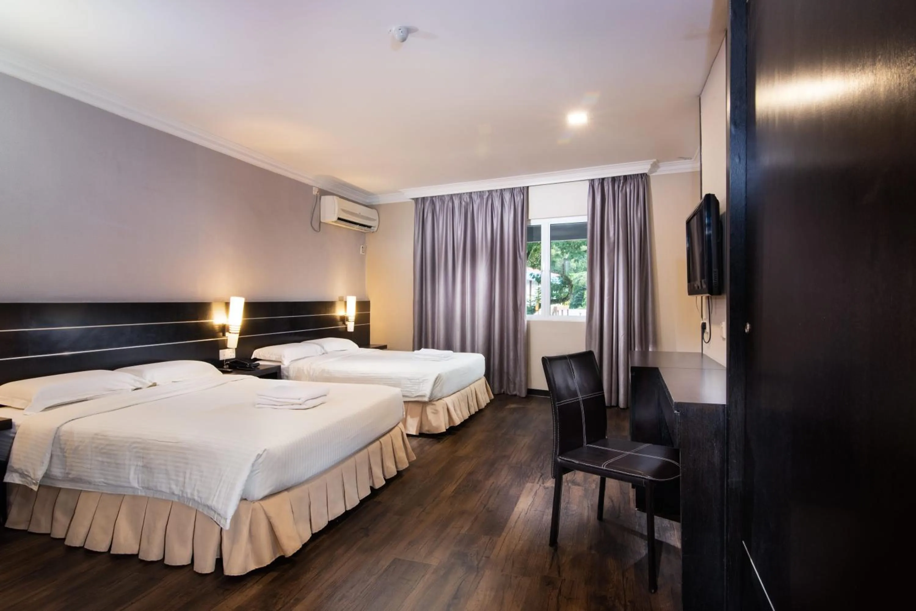 Bed in Hotel Waterfall