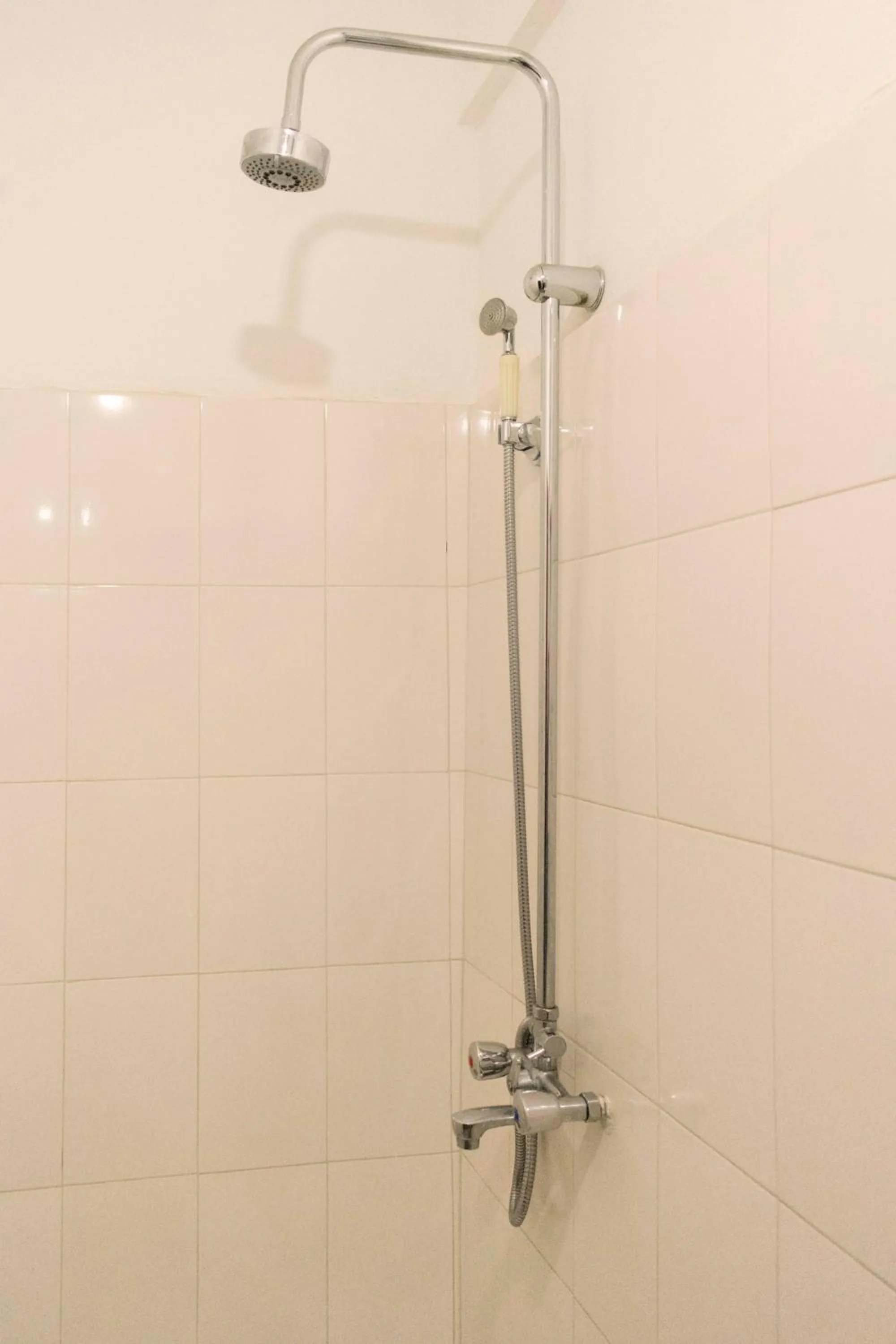 Shower in Meliva Guest House Mbarara