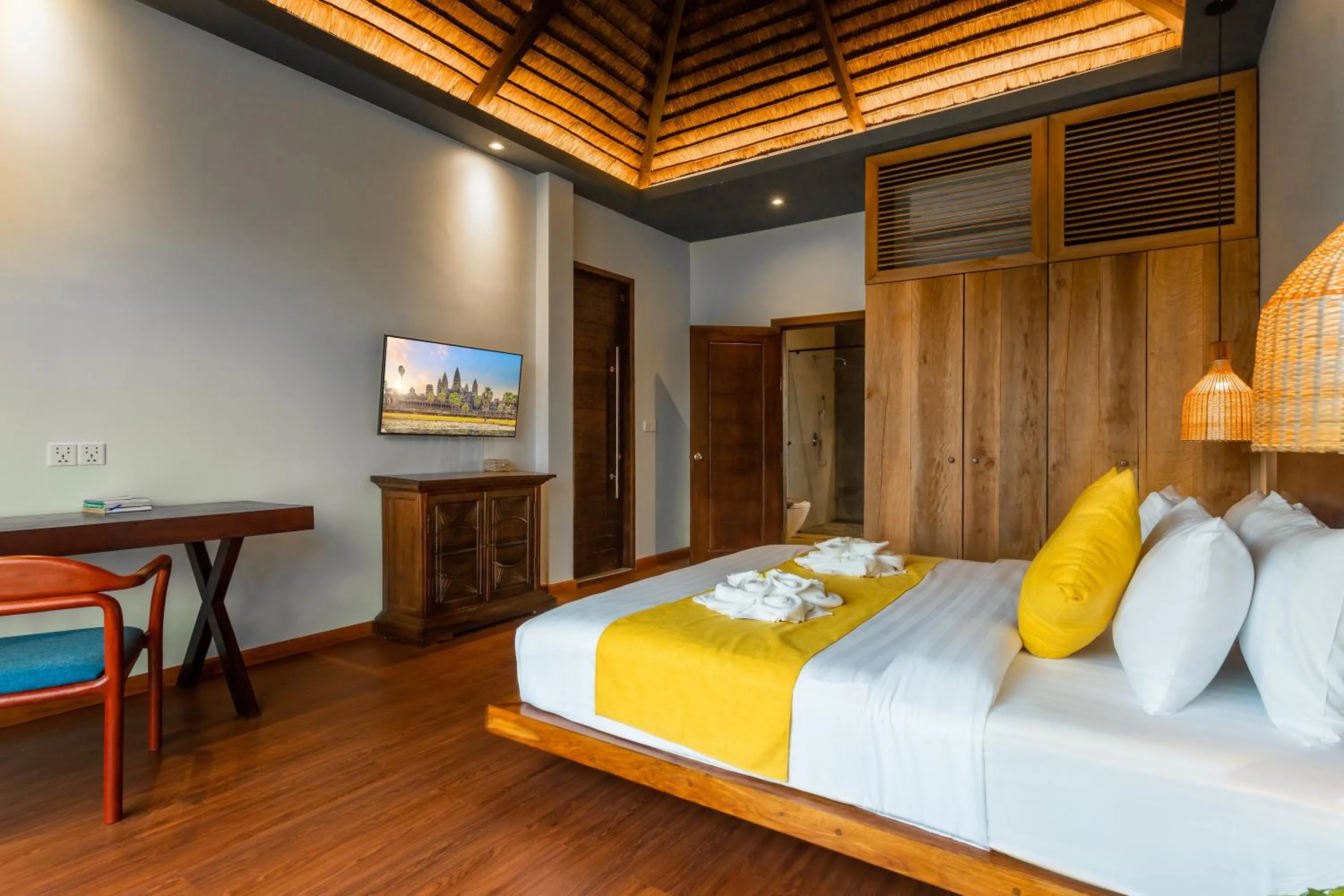 Bedroom, Bed in Le Chanthou Boutique