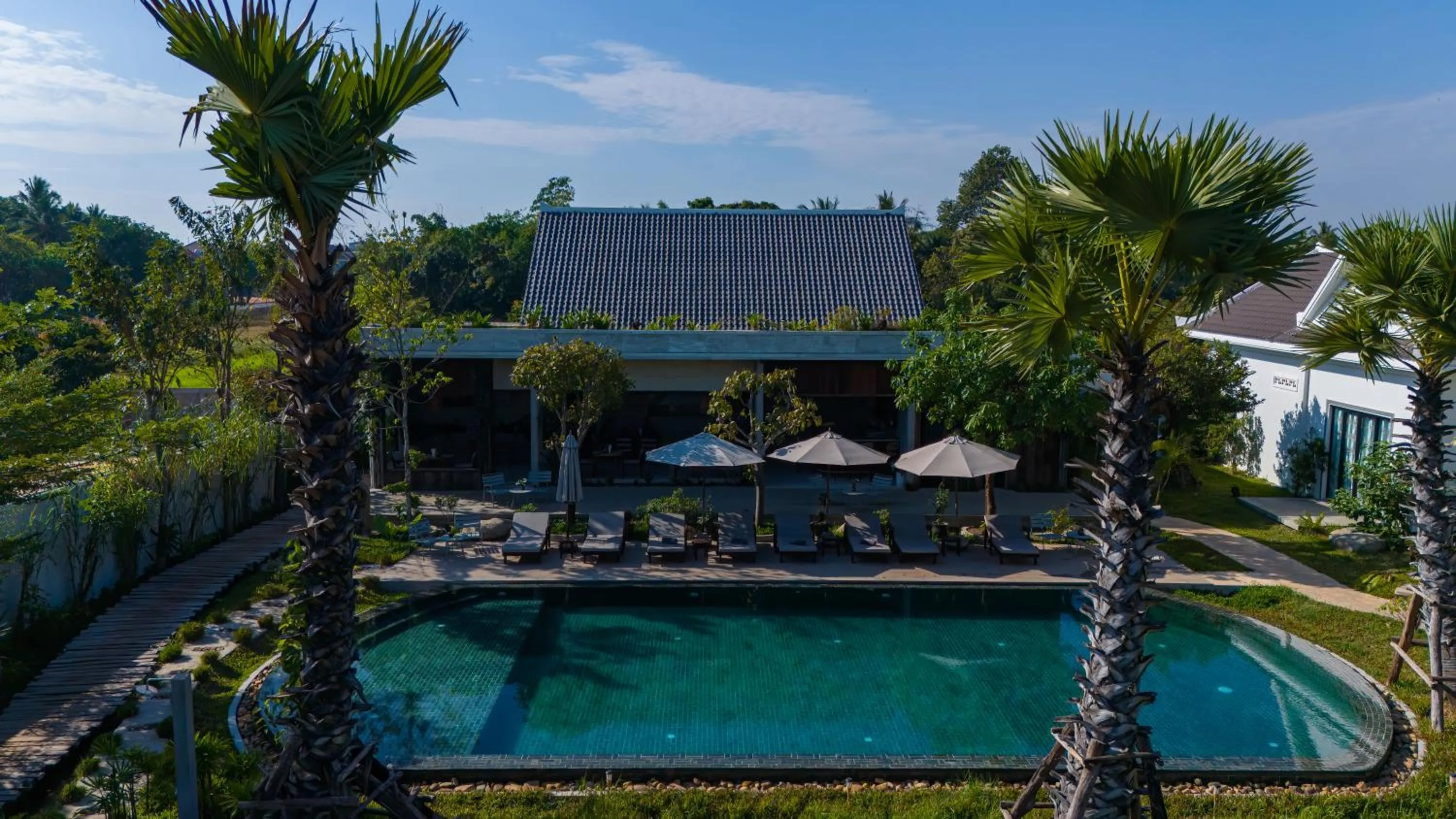 Swimming pool in Le Chanthou Boutique