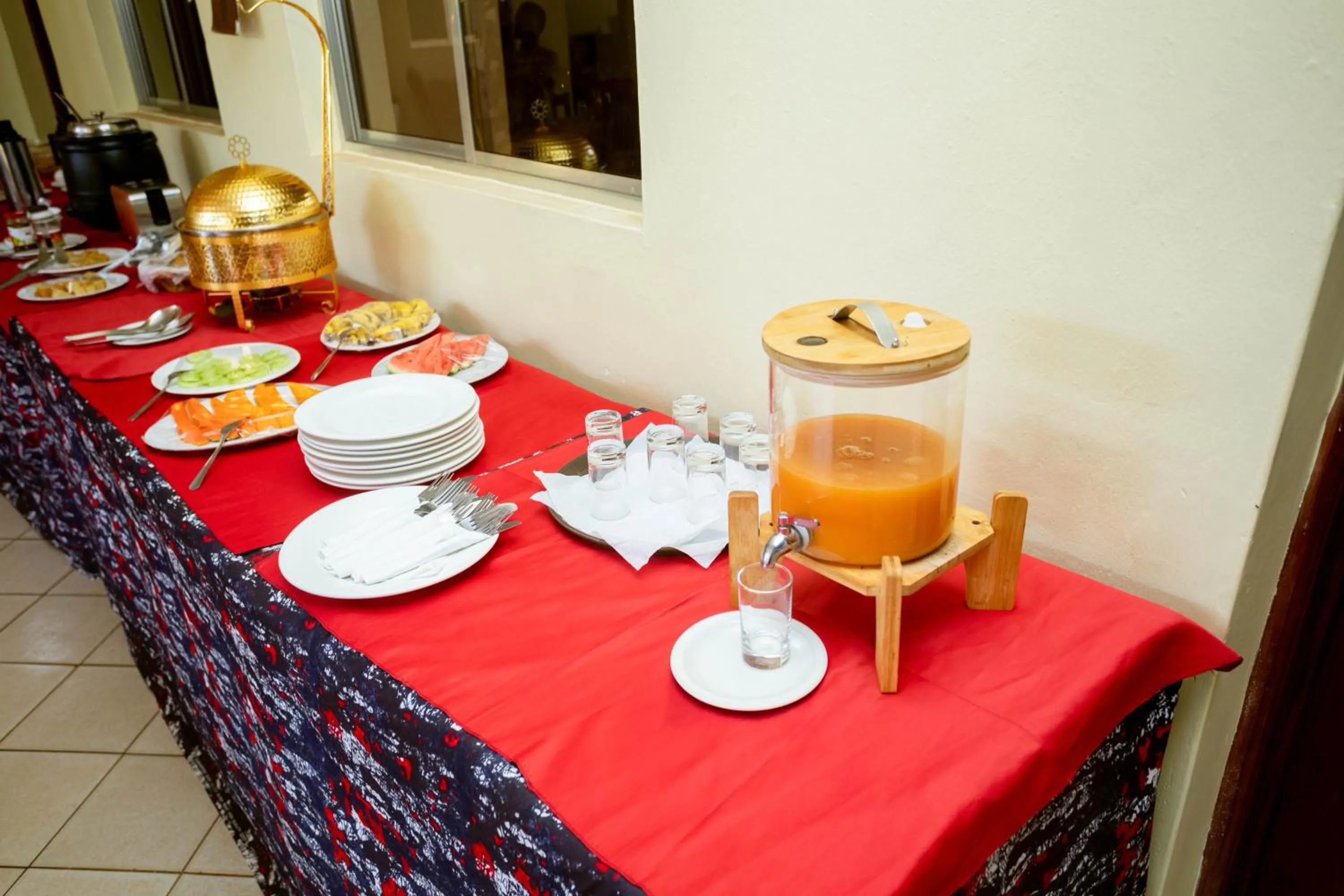 Restaurant/places to eat in Keys Hotel Mbokomu Branch