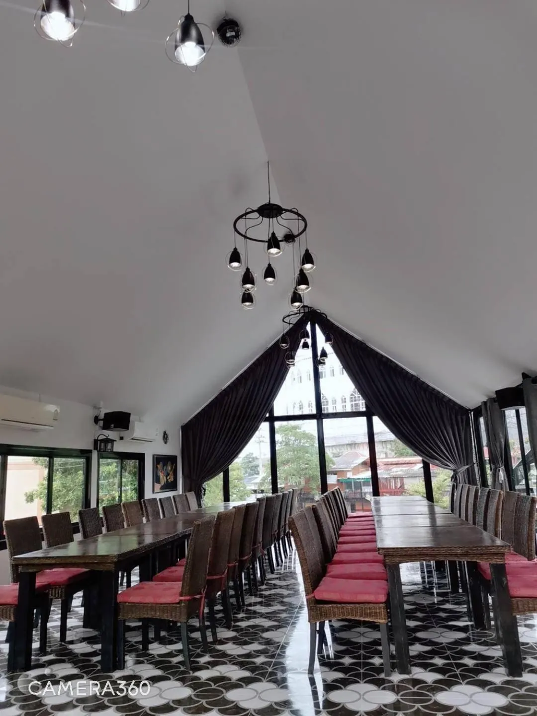 Grand Pruksa Siri Apartment