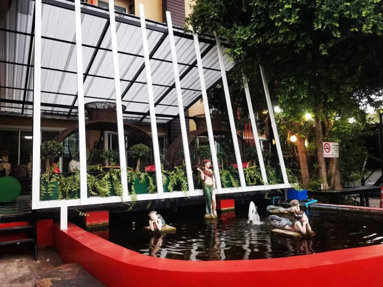 Grand Pruksa Siri Apartment