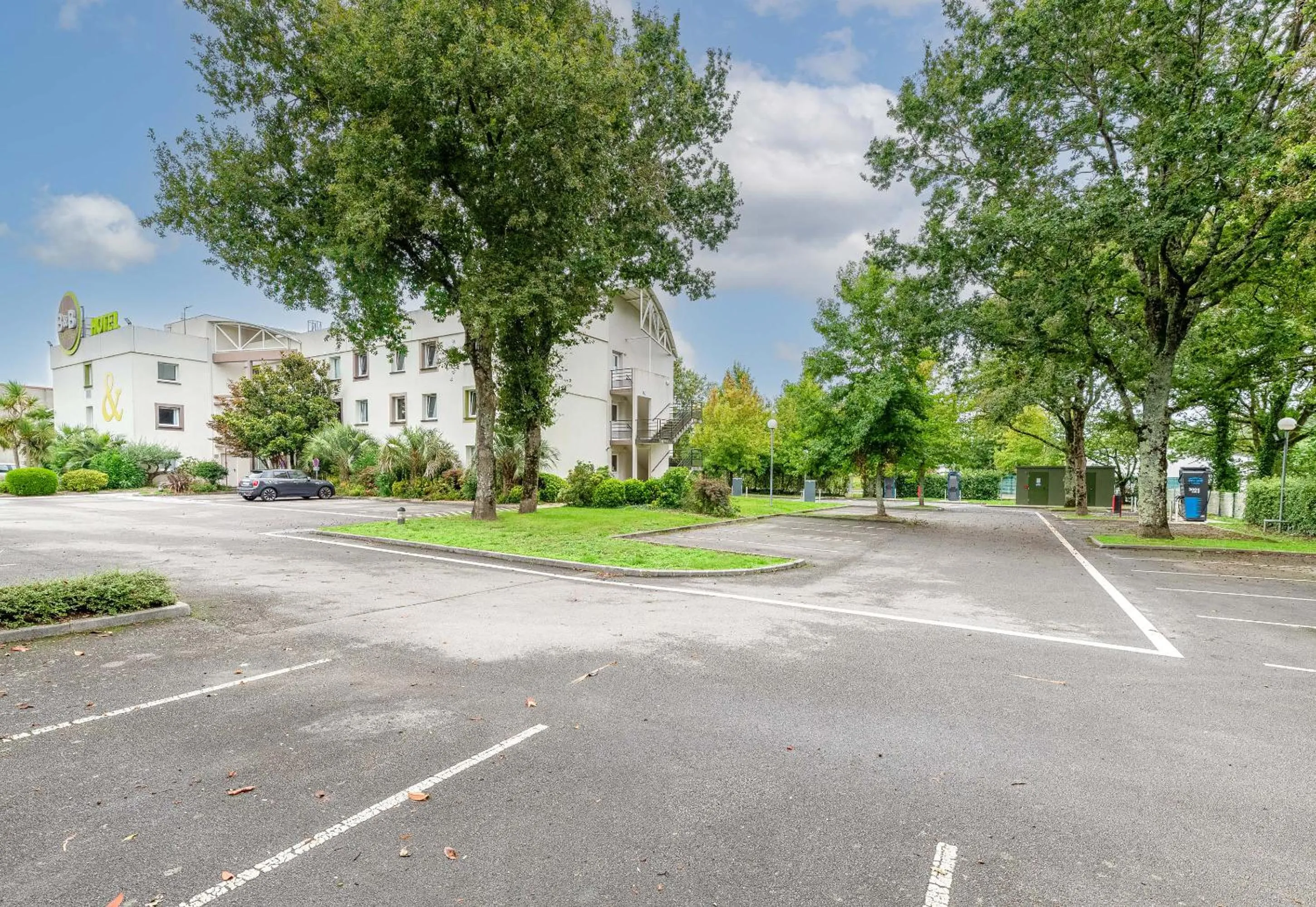 Parking in B&B HOTEL Nantes Atlantis Le Zenith