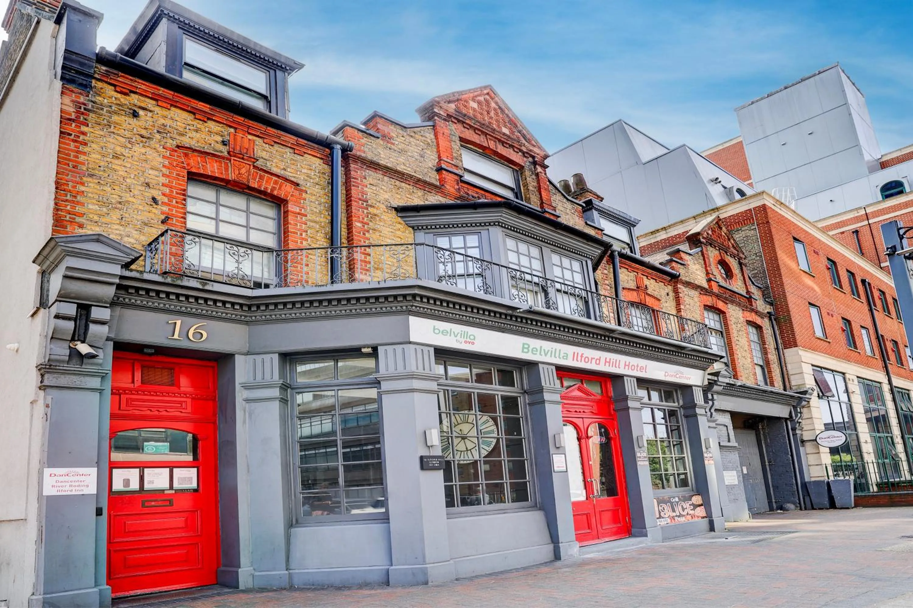 Property building in Belvilla Ilford Hill Hotel London